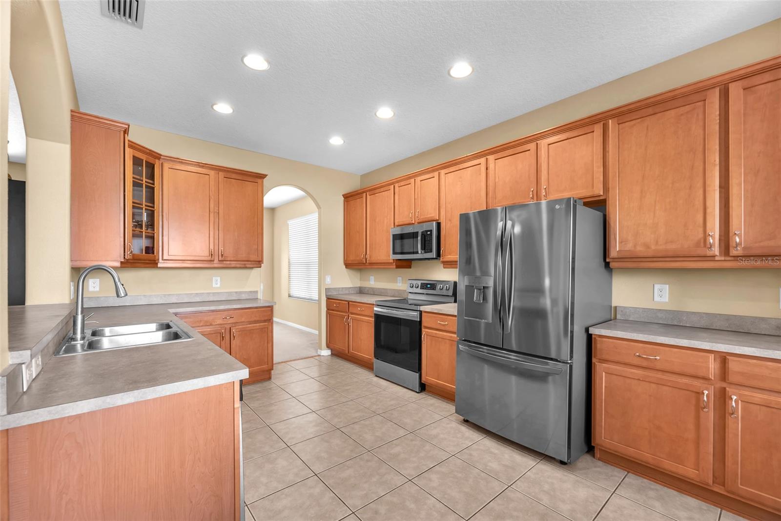 Listing photo id 10 for 608 Washita Stone Drive