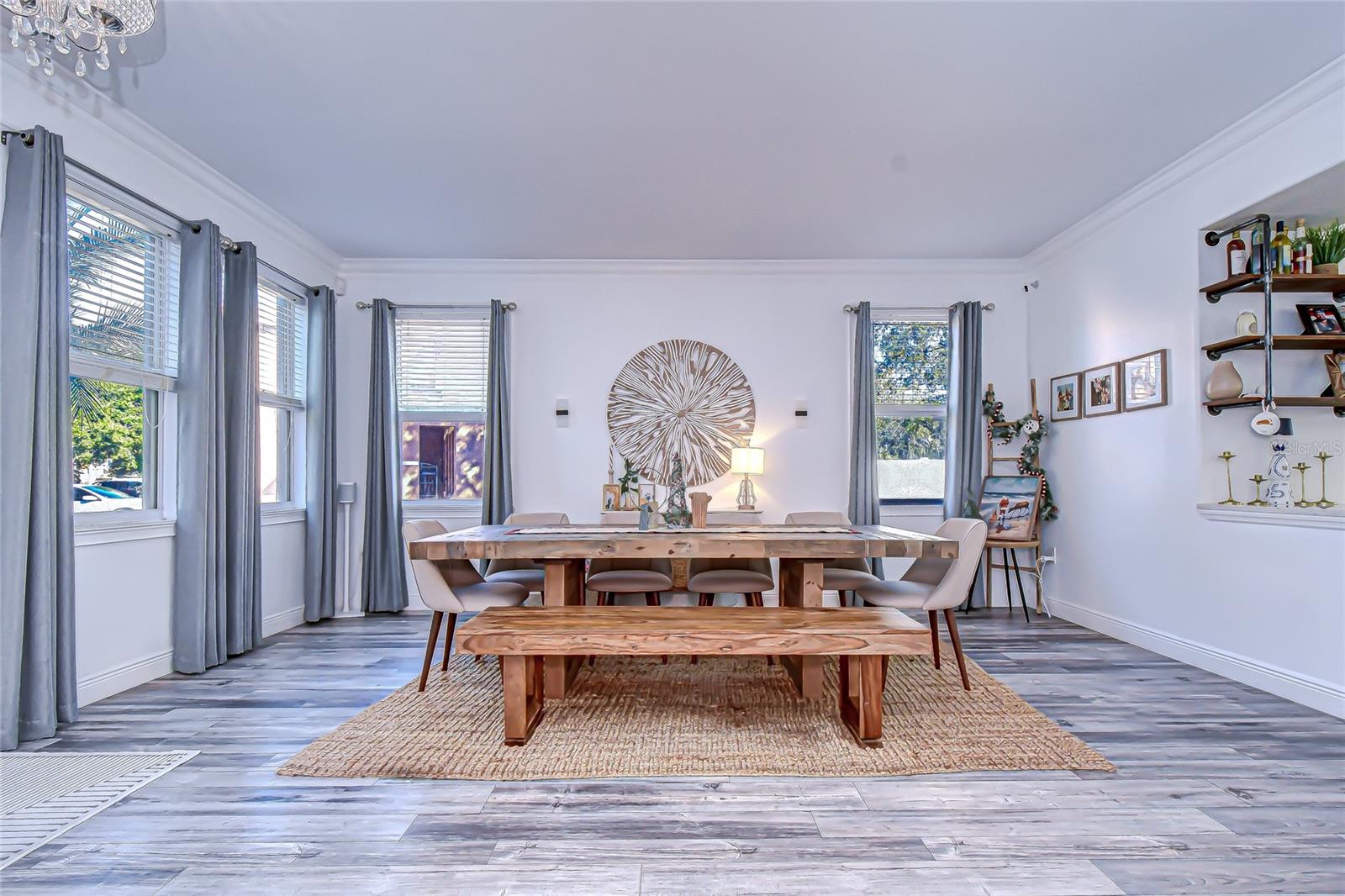 Listing photo id 2 for 10448 River Bream Drive