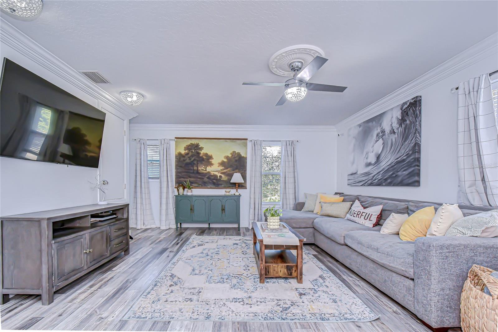 Listing photo id 4 for 10448 River Bream Drive