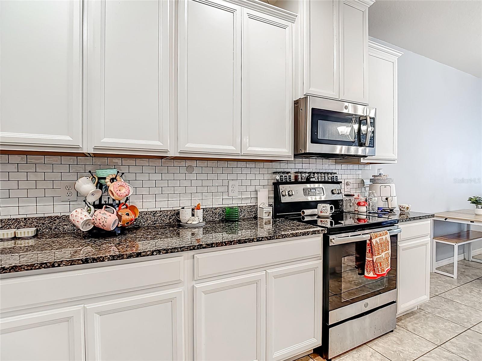 Listing photo id 15 for 10567 Heron Hideaway Loop