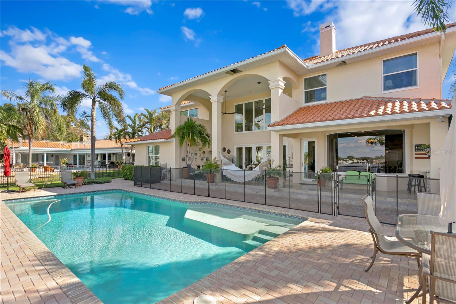Listing photo id 52 for 7303 Pelican Island Drive
