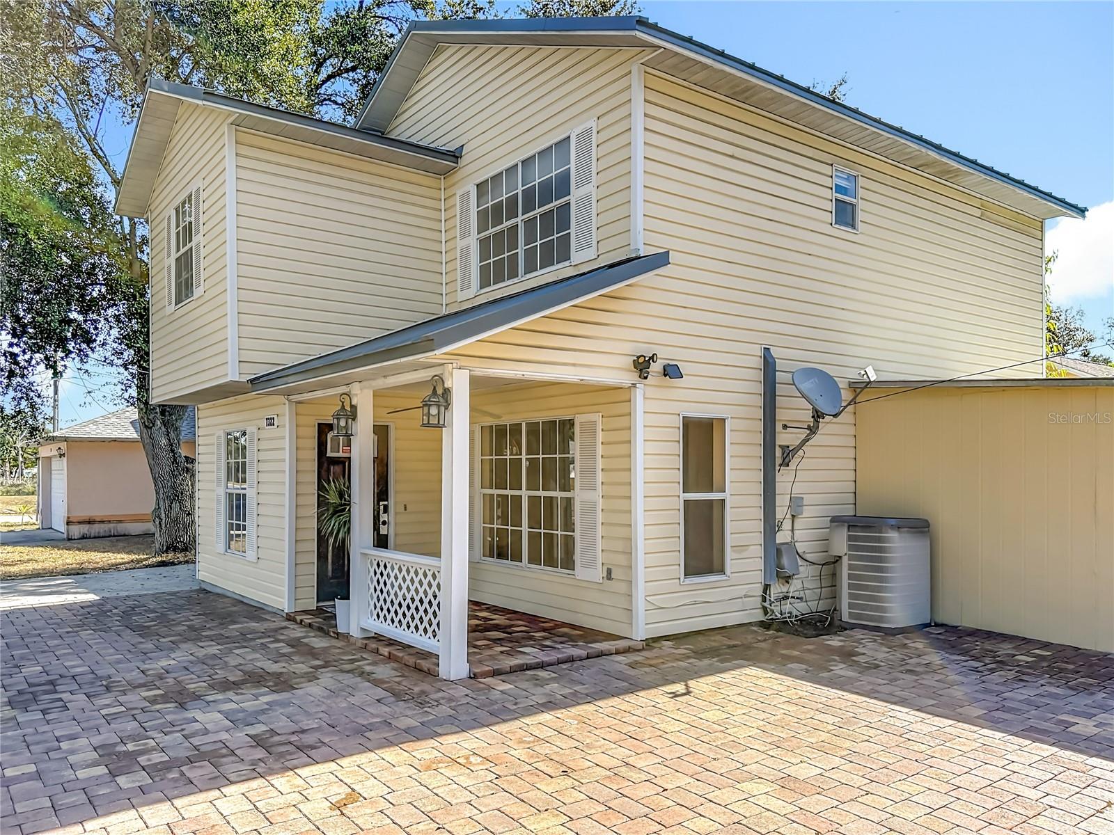 Image 10 of 77 For 7322 54th Avenue N