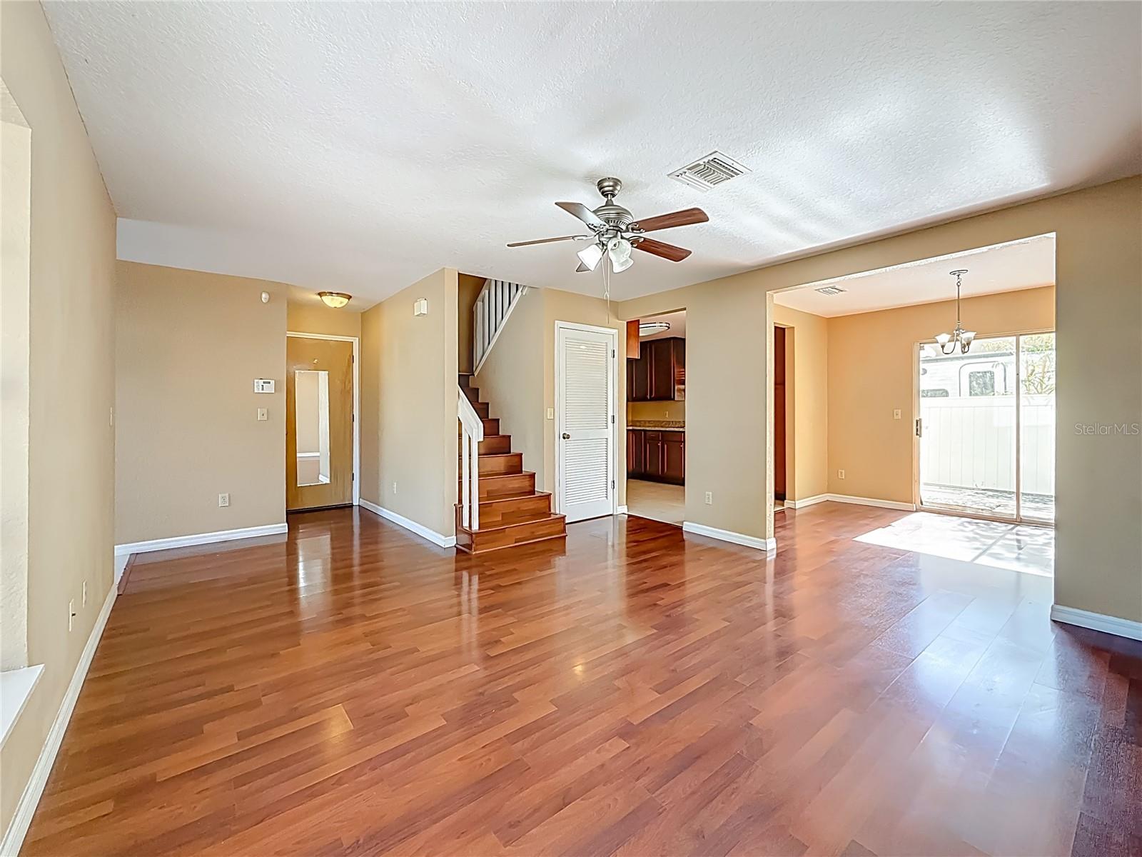 Image 16 of 77 For 7322 54th Avenue N