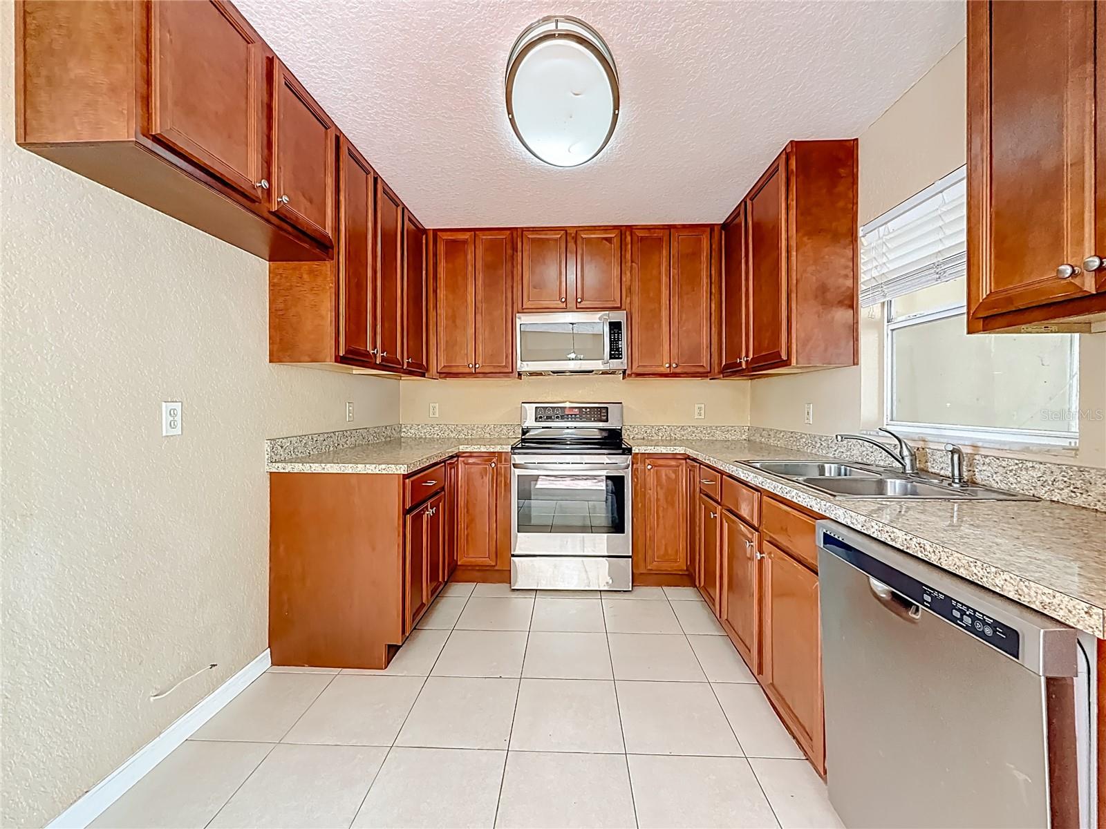 Image 20 of 77 For 7322 54th Avenue N