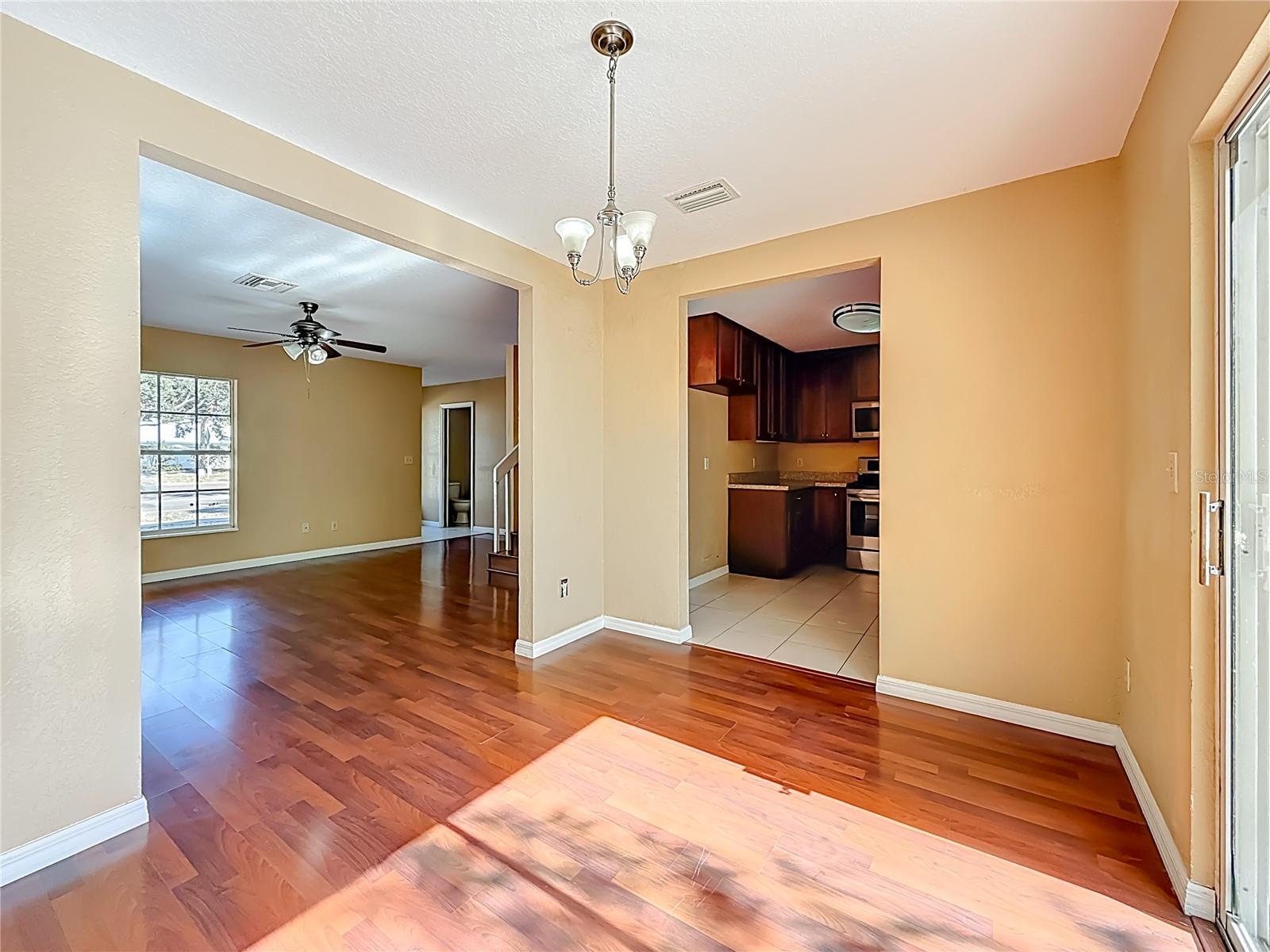 Image 27 of 77 For 7322 54th Avenue N