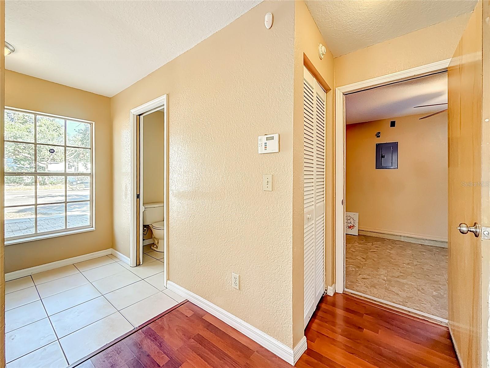 Image 29 of 77 For 7322 54th Avenue N