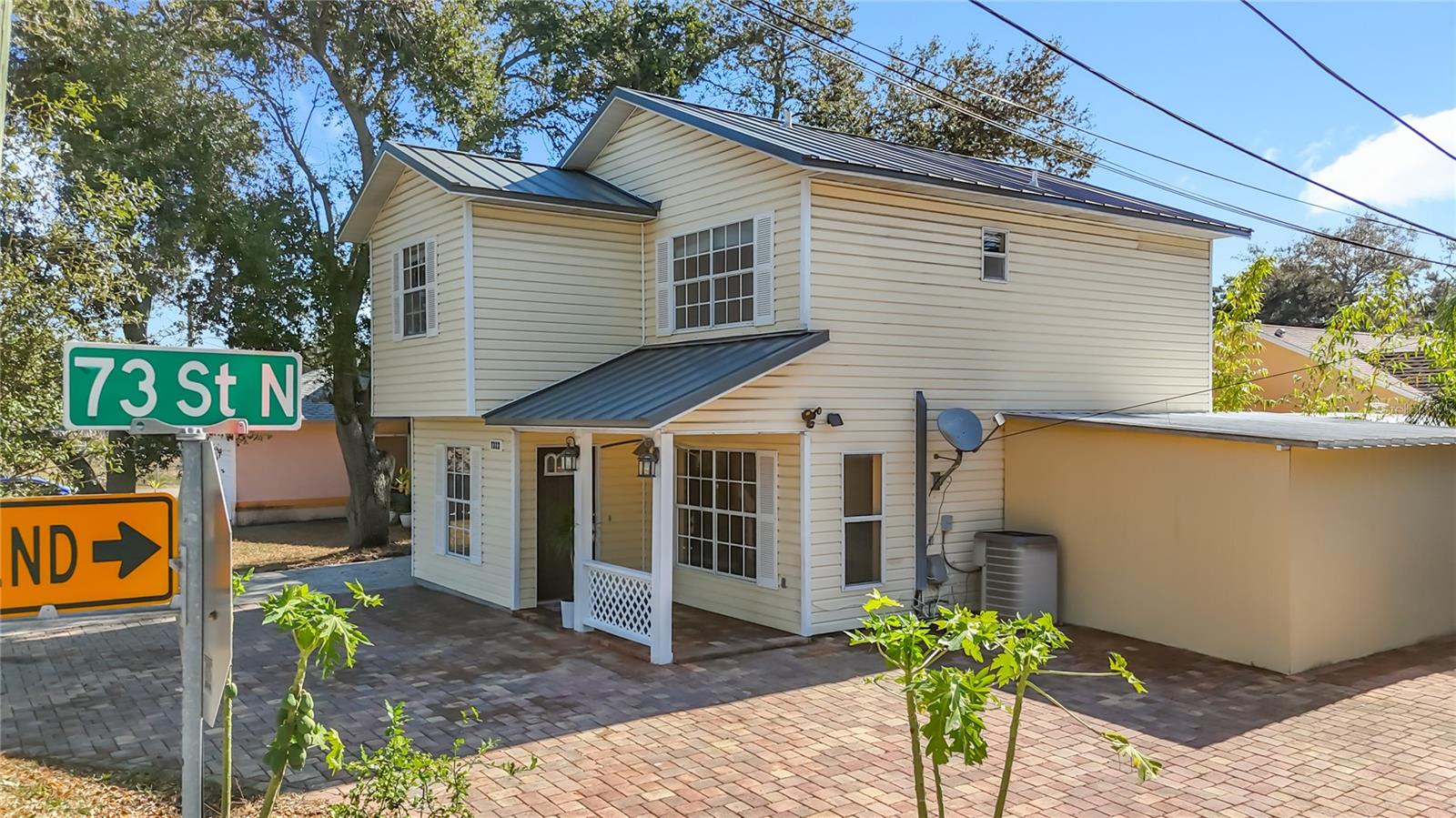 Image 3 of 77 For 7322 54th Avenue N