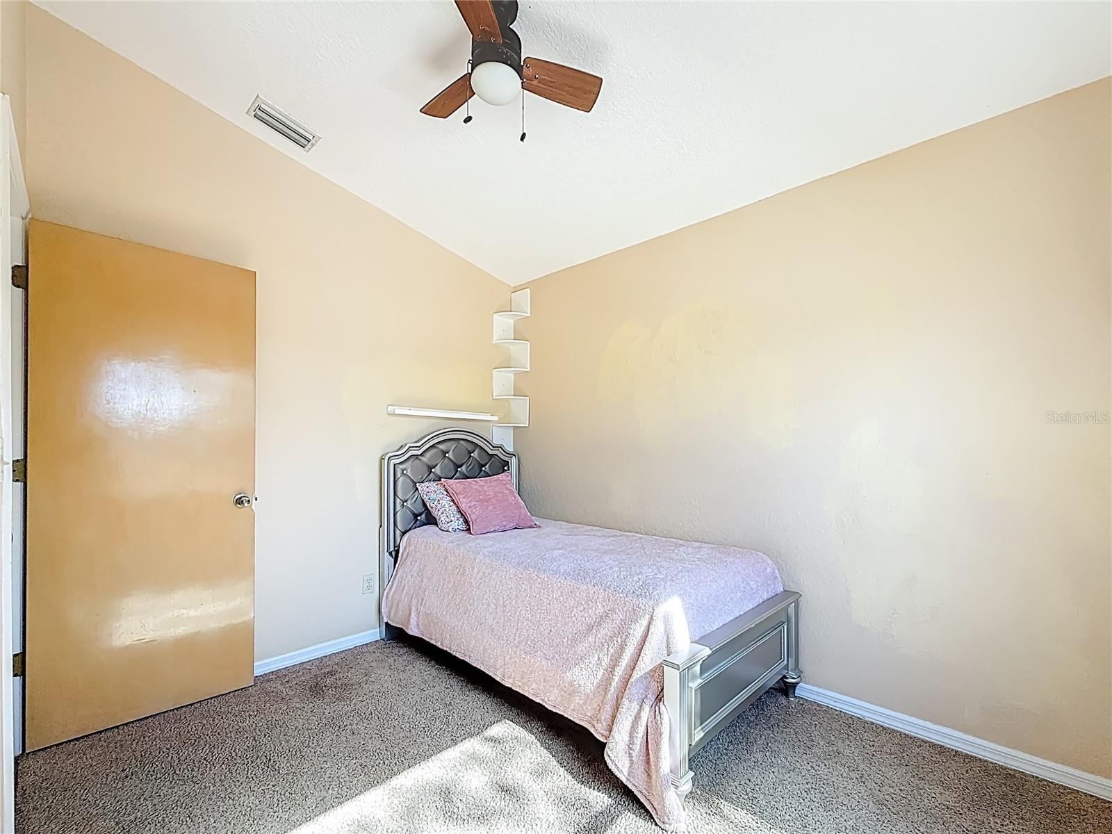 Image 39 of 77 For 7322 54th Avenue N