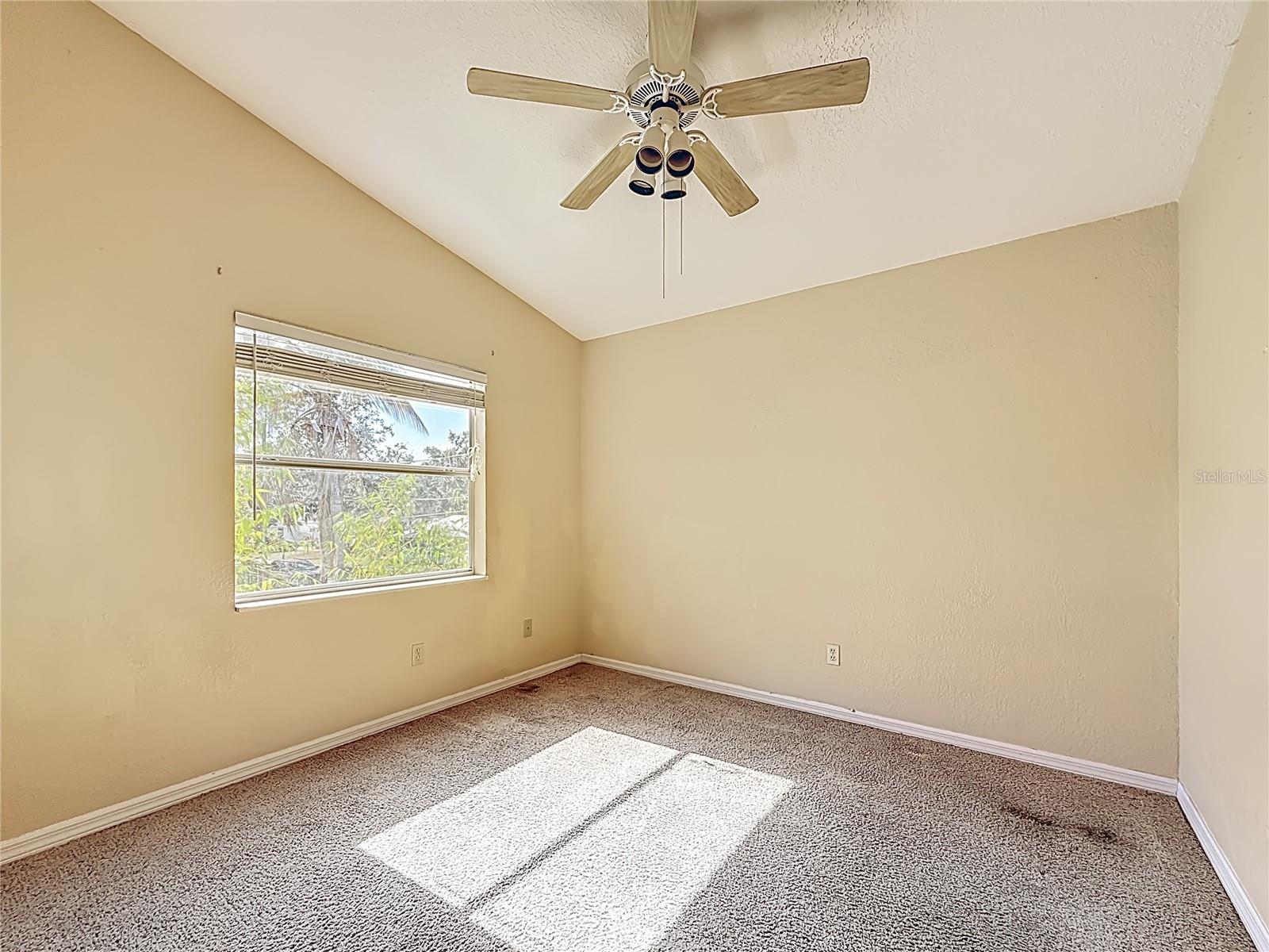 Image 40 of 77 For 7322 54th Avenue N