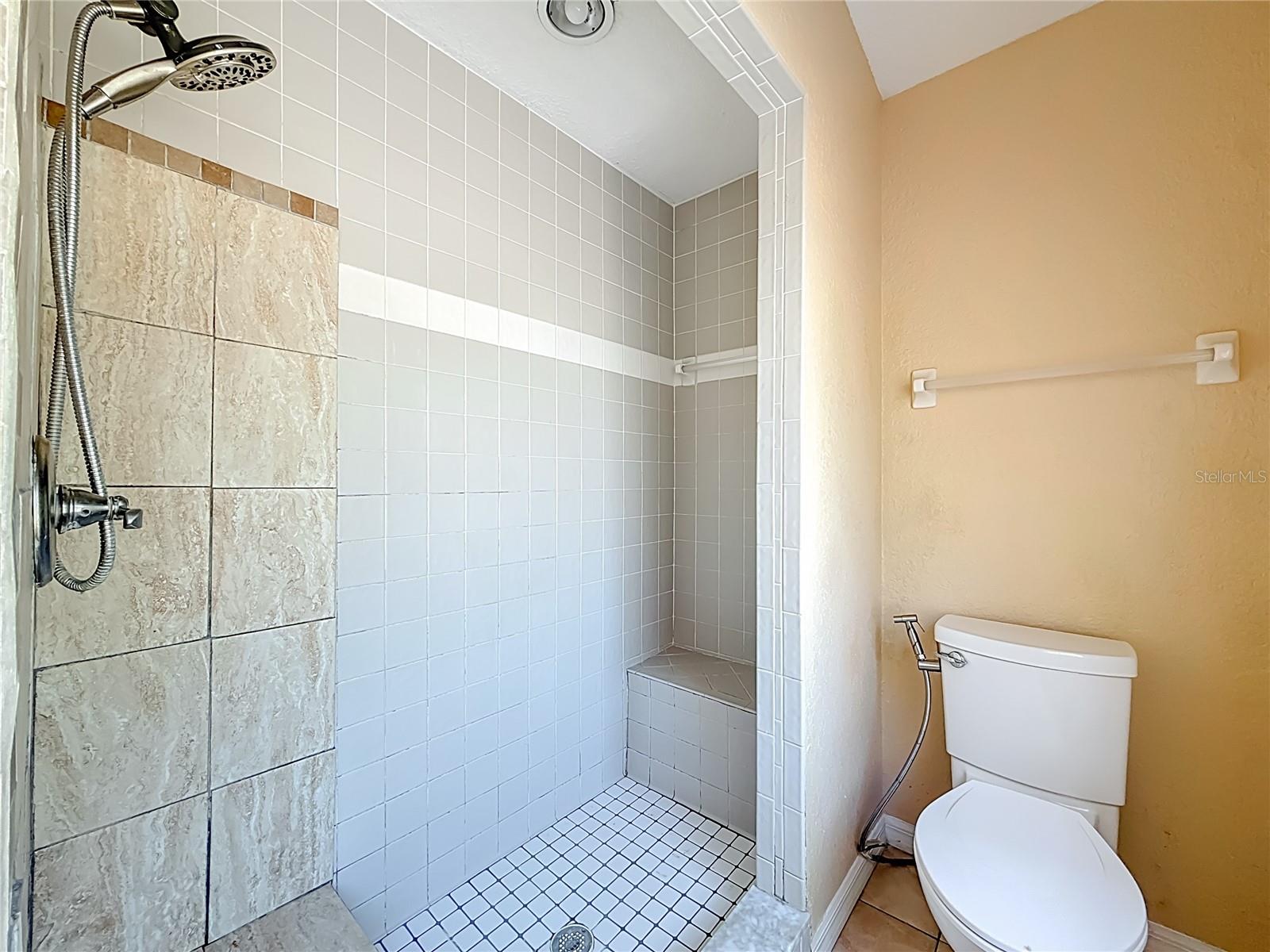 Image 52 of 77 For 7322 54th Avenue N