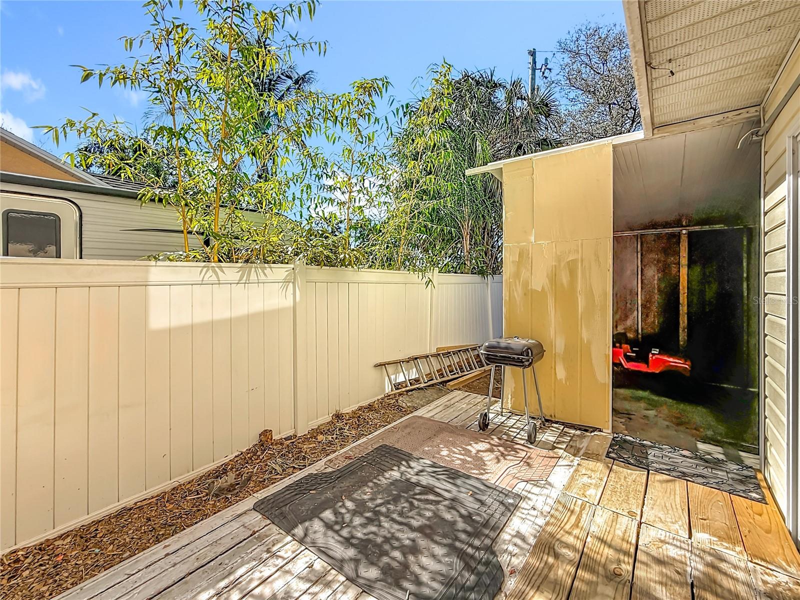 Image 57 of 77 For 7322 54th Avenue N