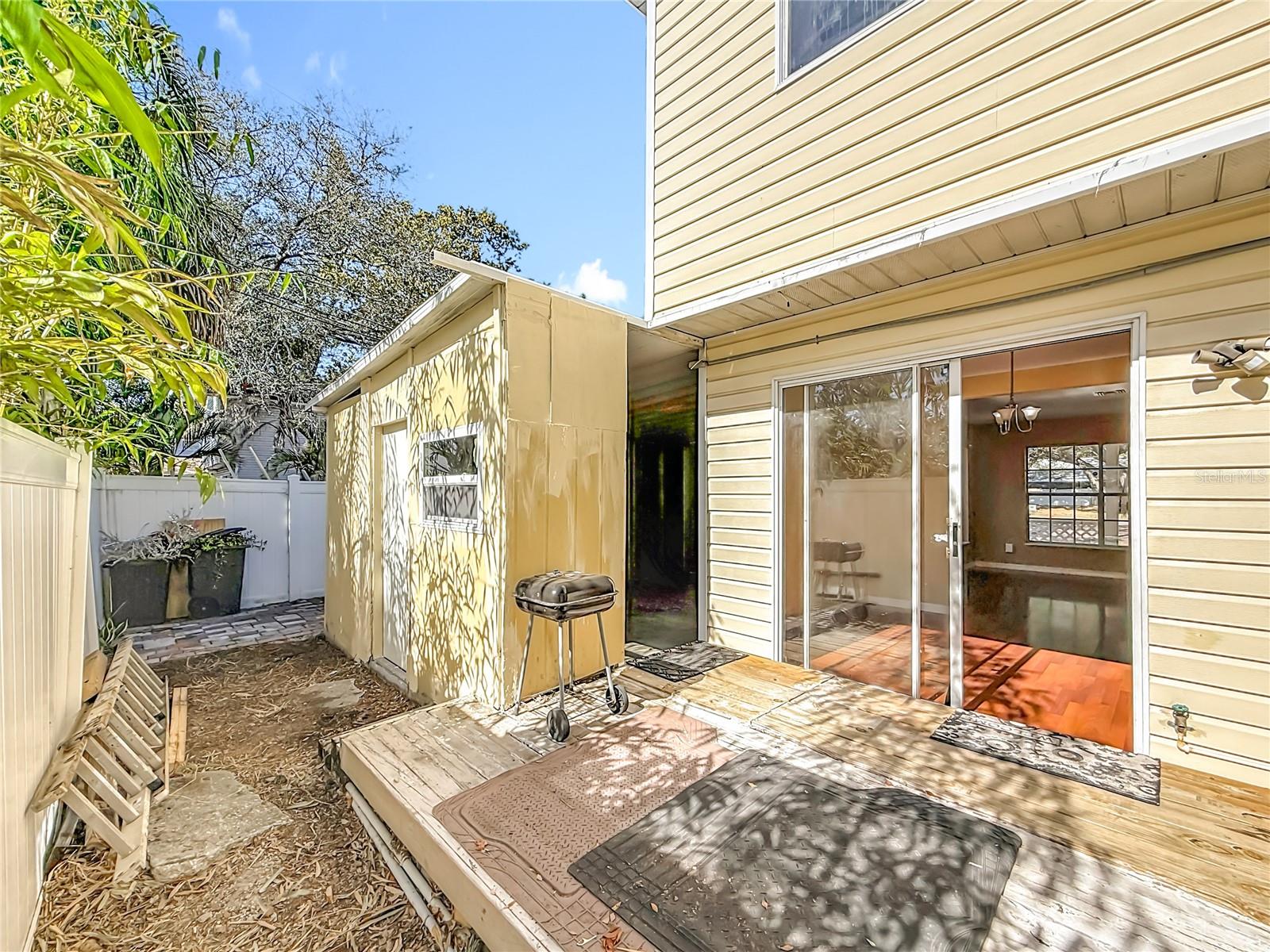 Image 58 of 77 For 7322 54th Avenue N