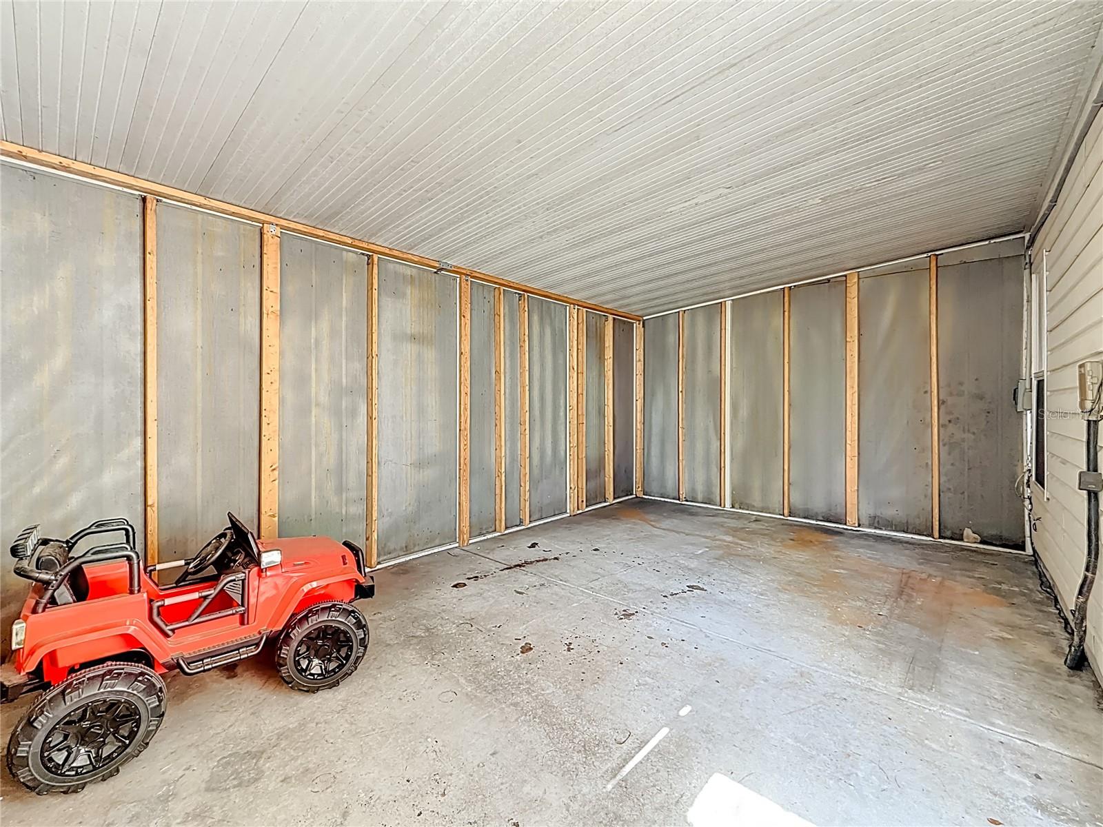 Image 60 of 77 For 7322 54th Avenue N