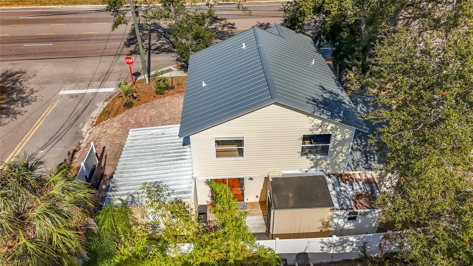 Image 65 of 77 For 7322 54th Avenue N