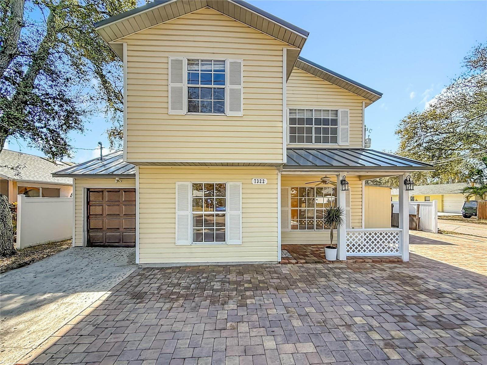 Image 9 of 77 For 7322 54th Avenue N