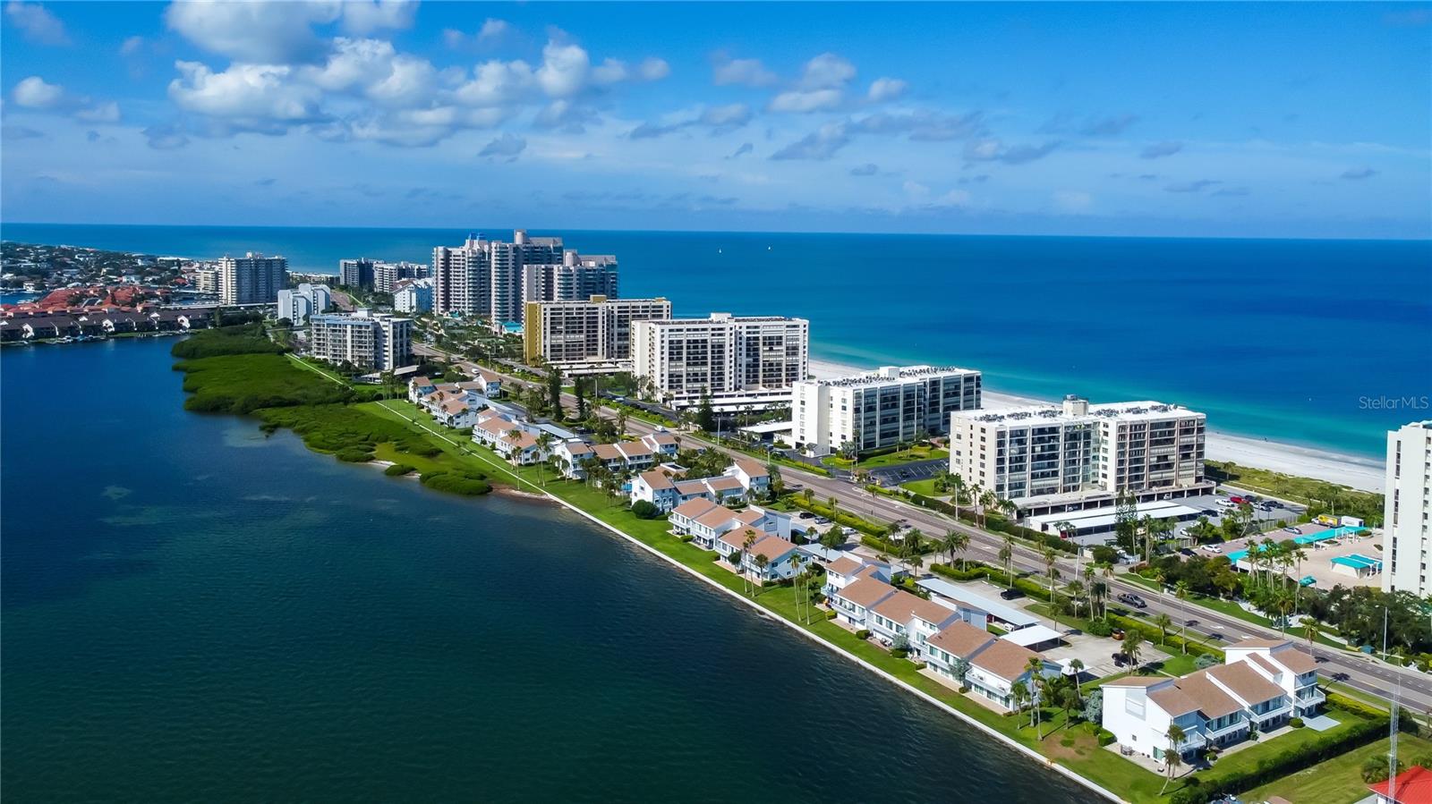 Listing photo id 28 for 1401 Gulf Boulevard 205