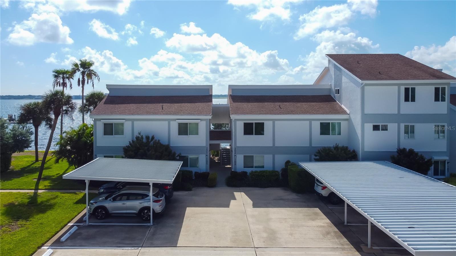 Listing photo id 35 for 1401 Gulf Boulevard 205