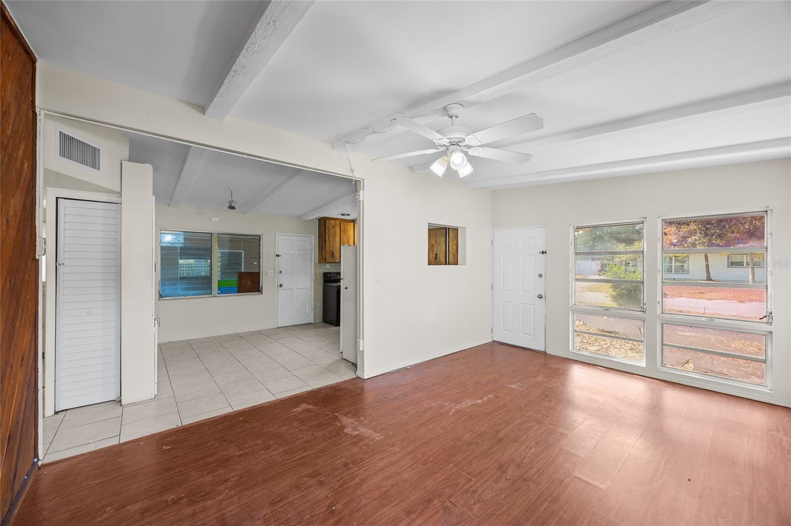 Image 10 of 44 For 7117 15th Street N