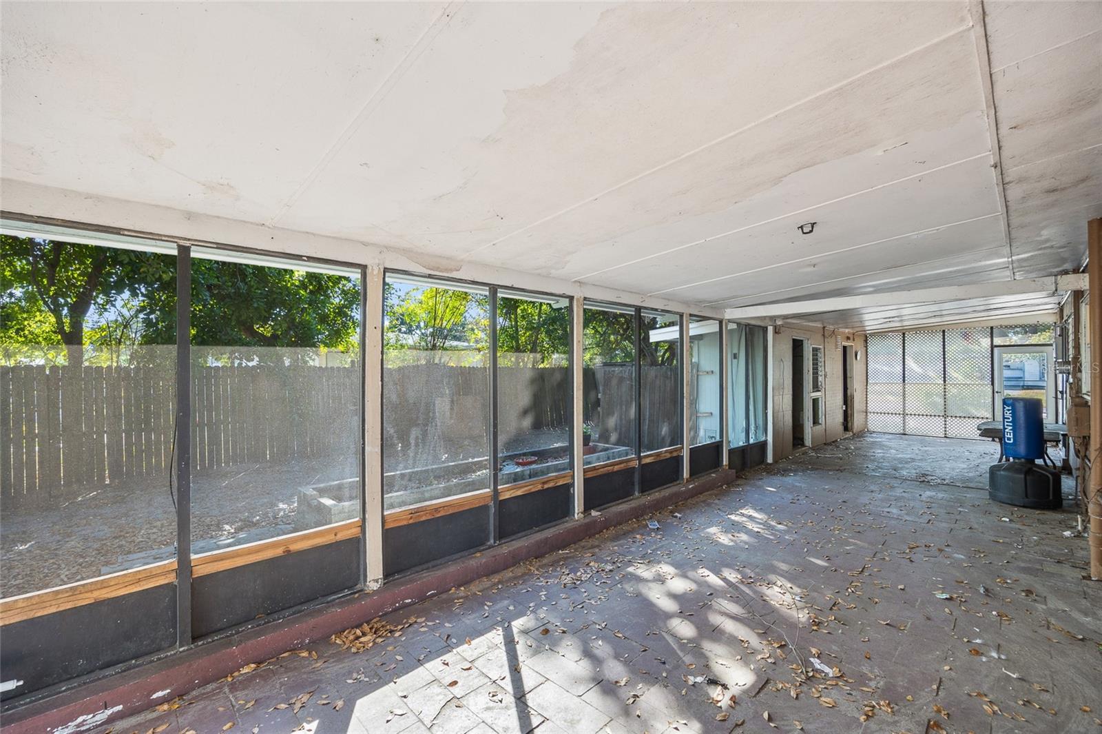 Image 23 of 44 For 7117 15th Street N