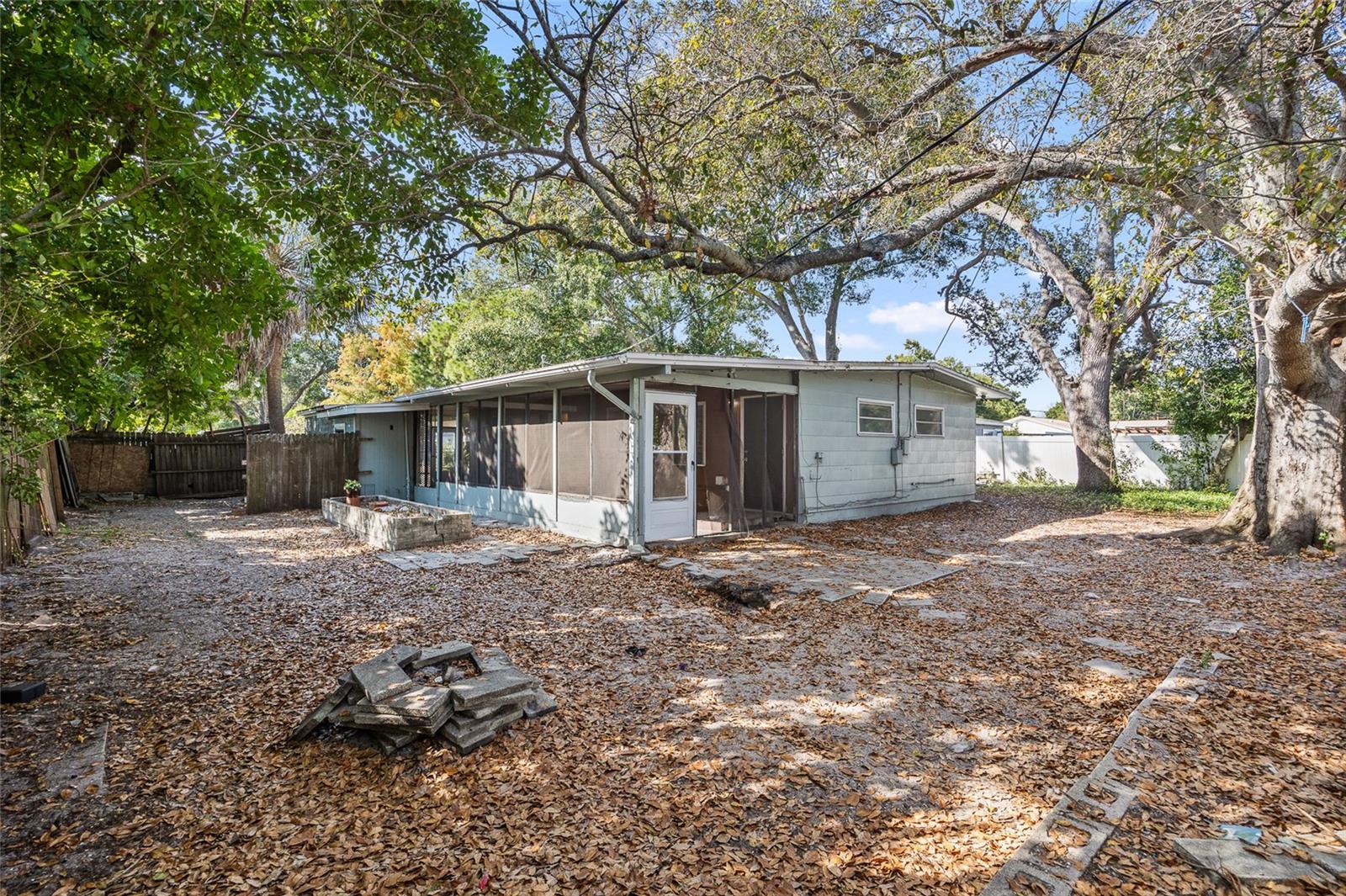 Image 25 of 44 For 7117 15th Street N