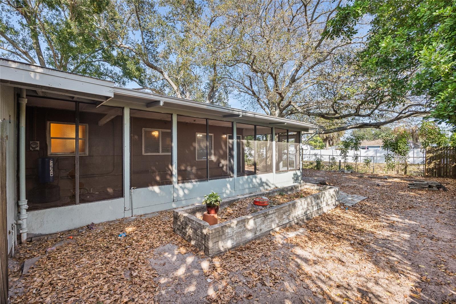 Image 26 of 44 For 7117 15th Street N