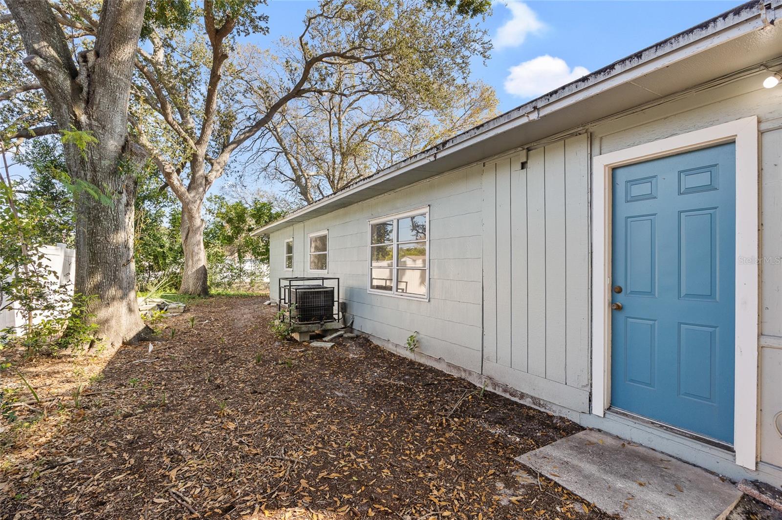 Image 28 of 44 For 7117 15th Street N