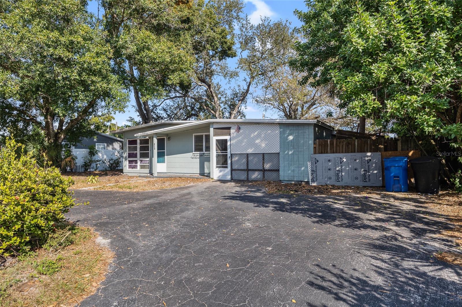 Image 30 of 44 For 7117 15th Street N