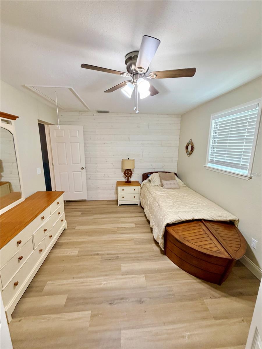 Image 18 of 25 For 1151 Carefree Cove Drive