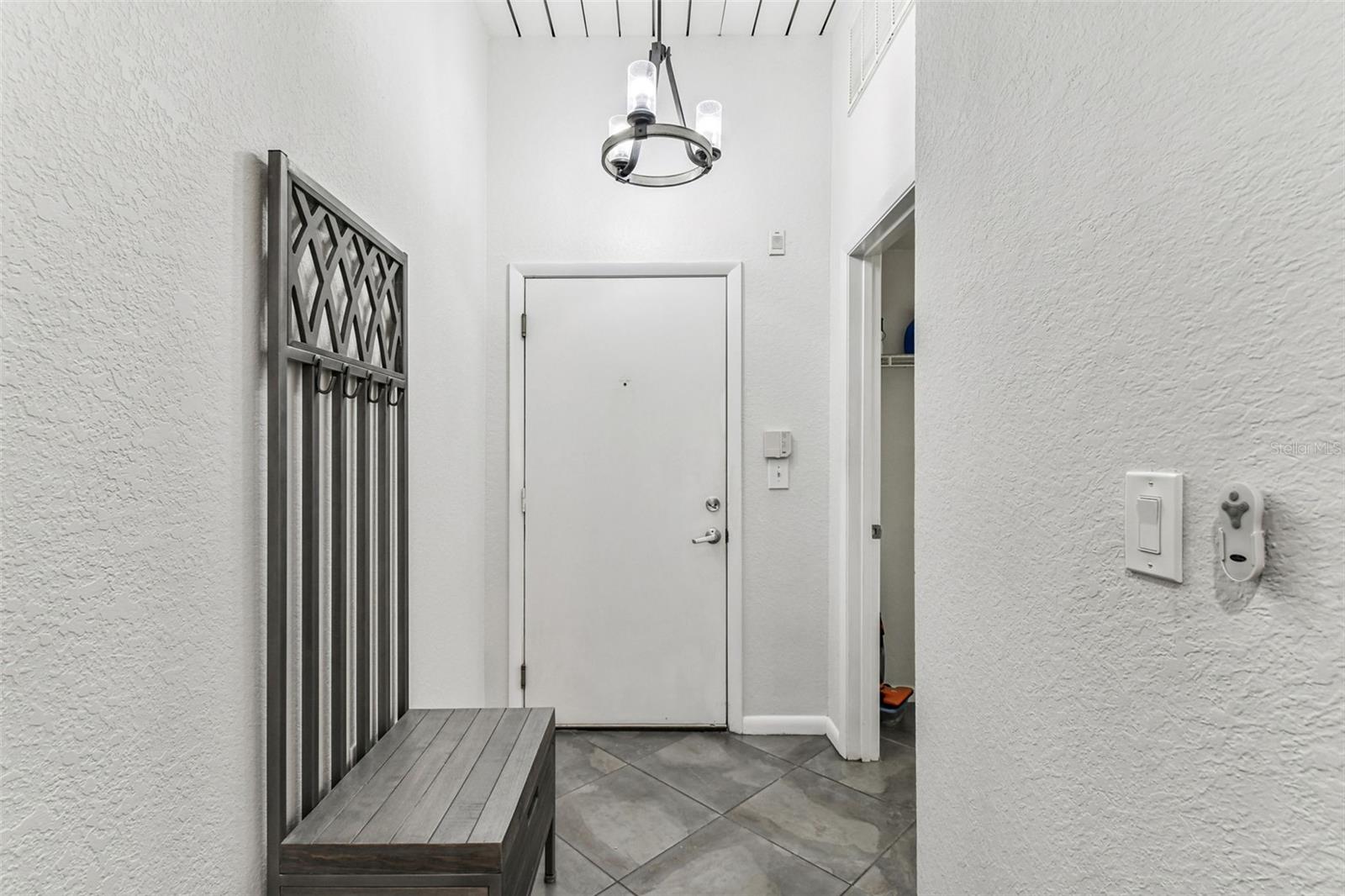 Image 3 of 43 For 2421 Horatio Street 818