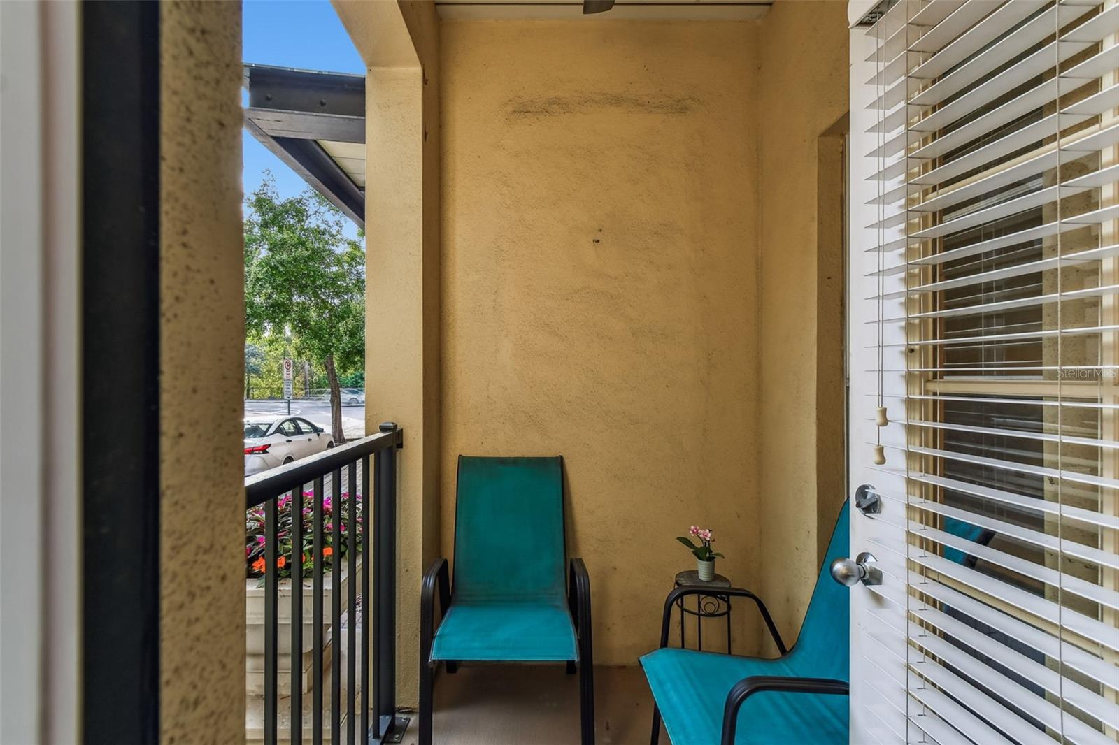 Image 34 of 43 For 2421 Horatio Street 818