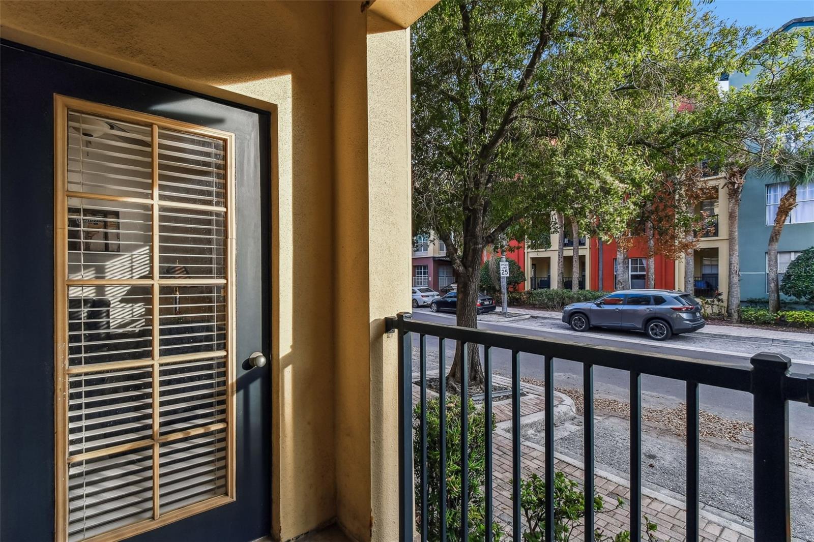 Image 35 of 43 For 2421 Horatio Street 818