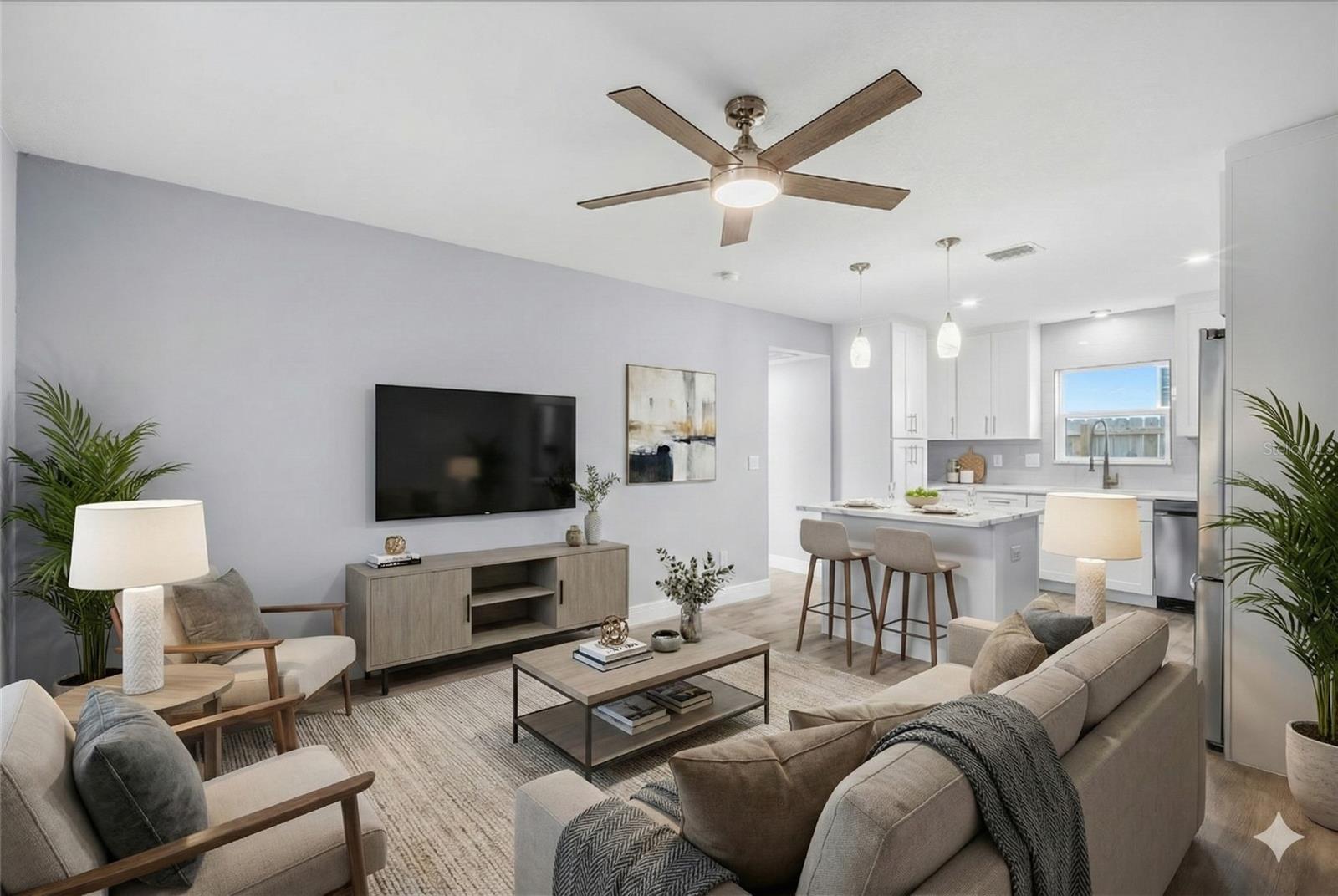 Image 4 of 22 For 701 2nd Street Se