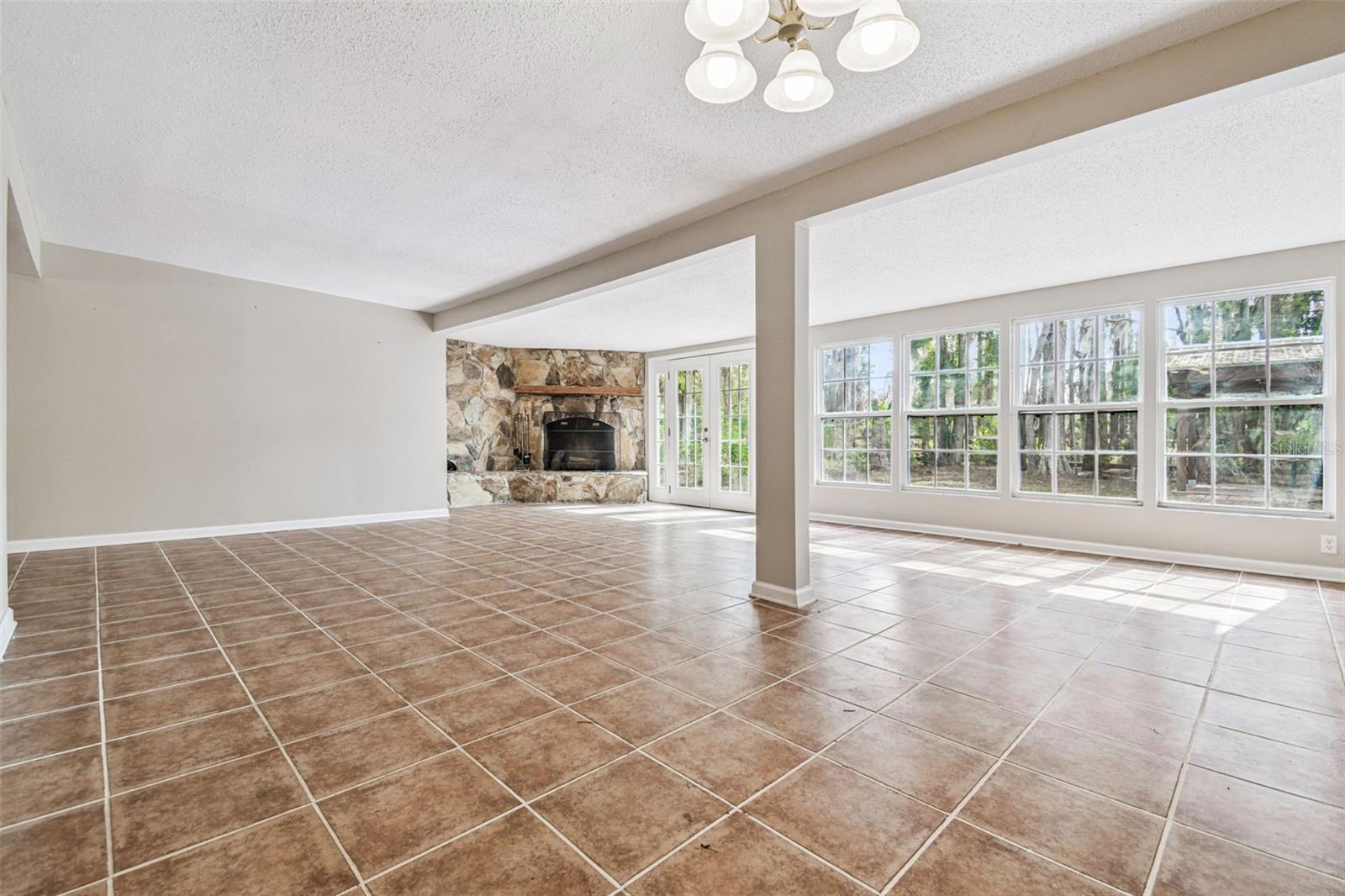 Image 3 of 30 For 6150 Drexel Road