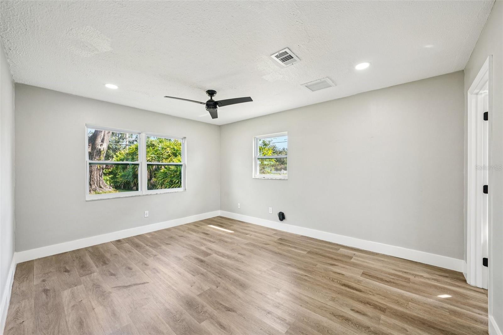 Image 17 of 68 For 1706 Jean. Street