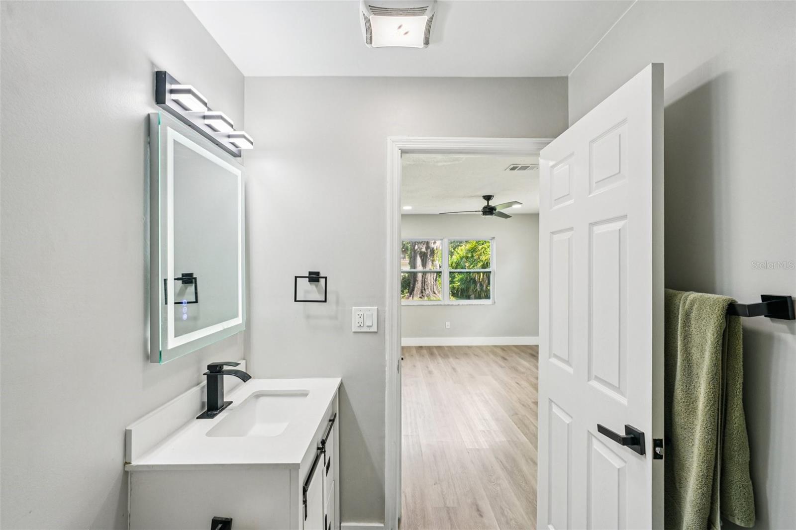 Image 21 of 68 For 1706 Jean. Street