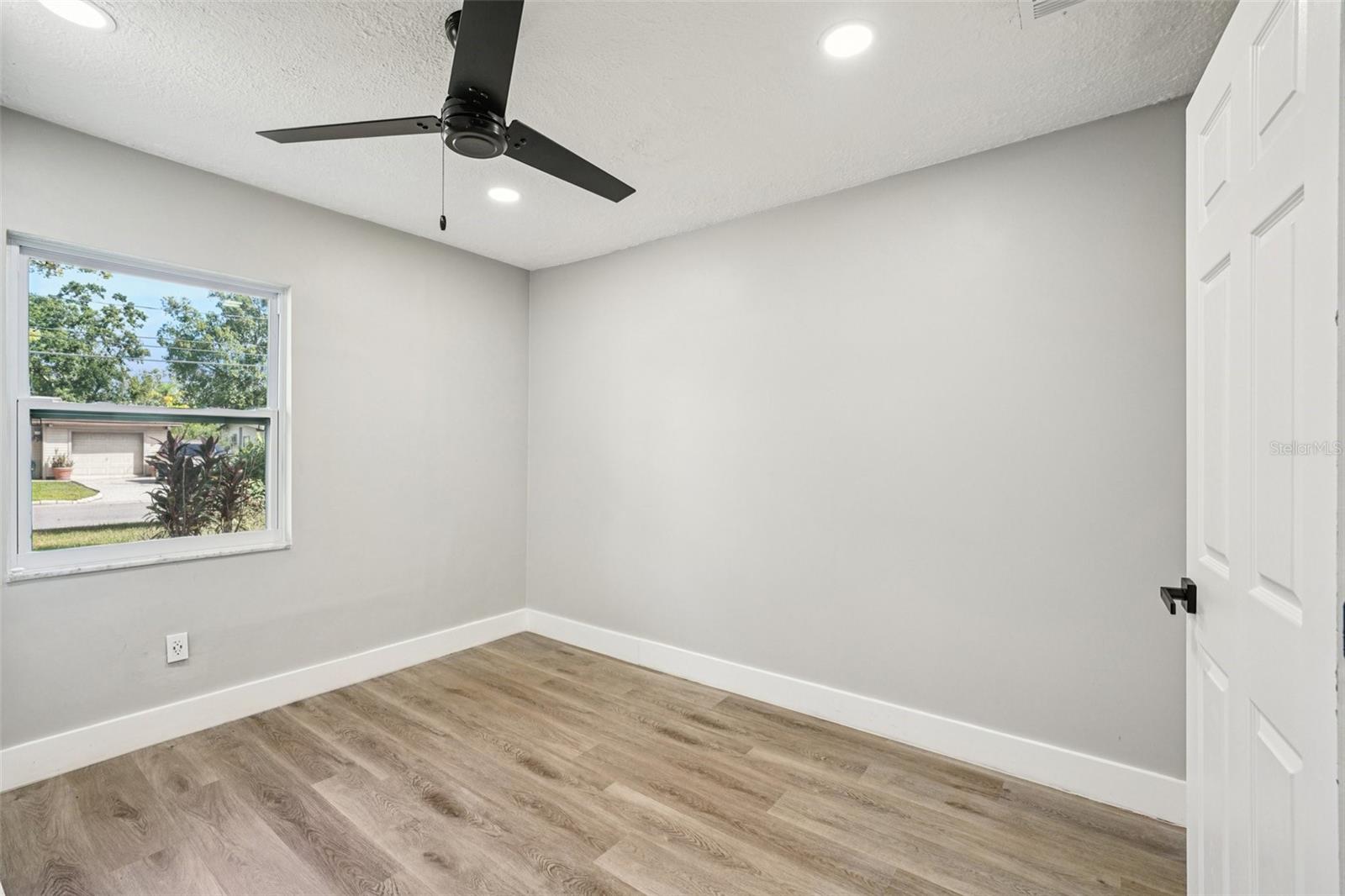 Image 24 of 68 For 1706 Jean. Street