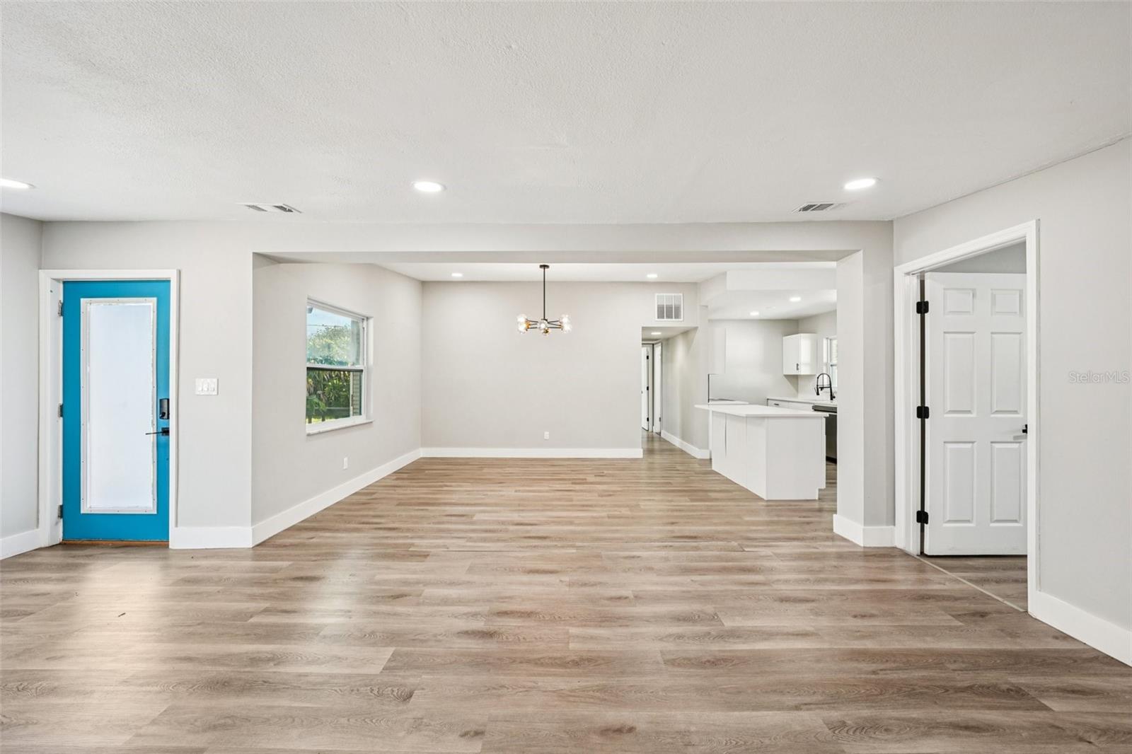 Image 3 of 68 For 1706 Jean. Street