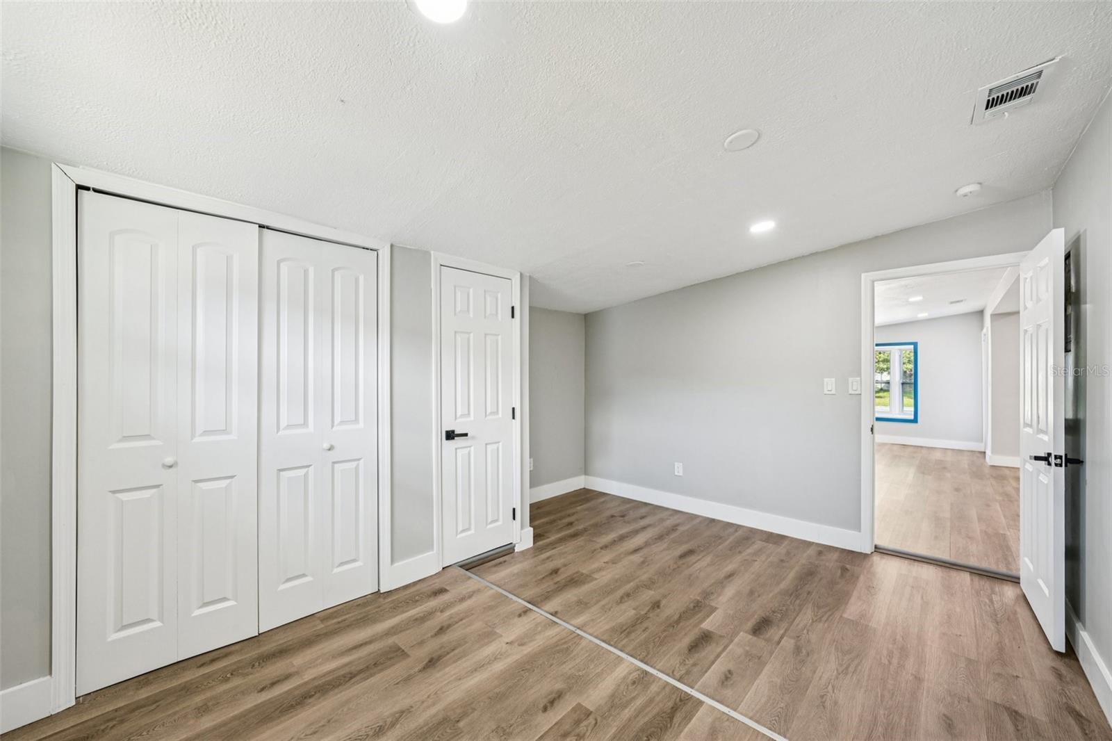 Image 32 of 68 For 1706 Jean. Street