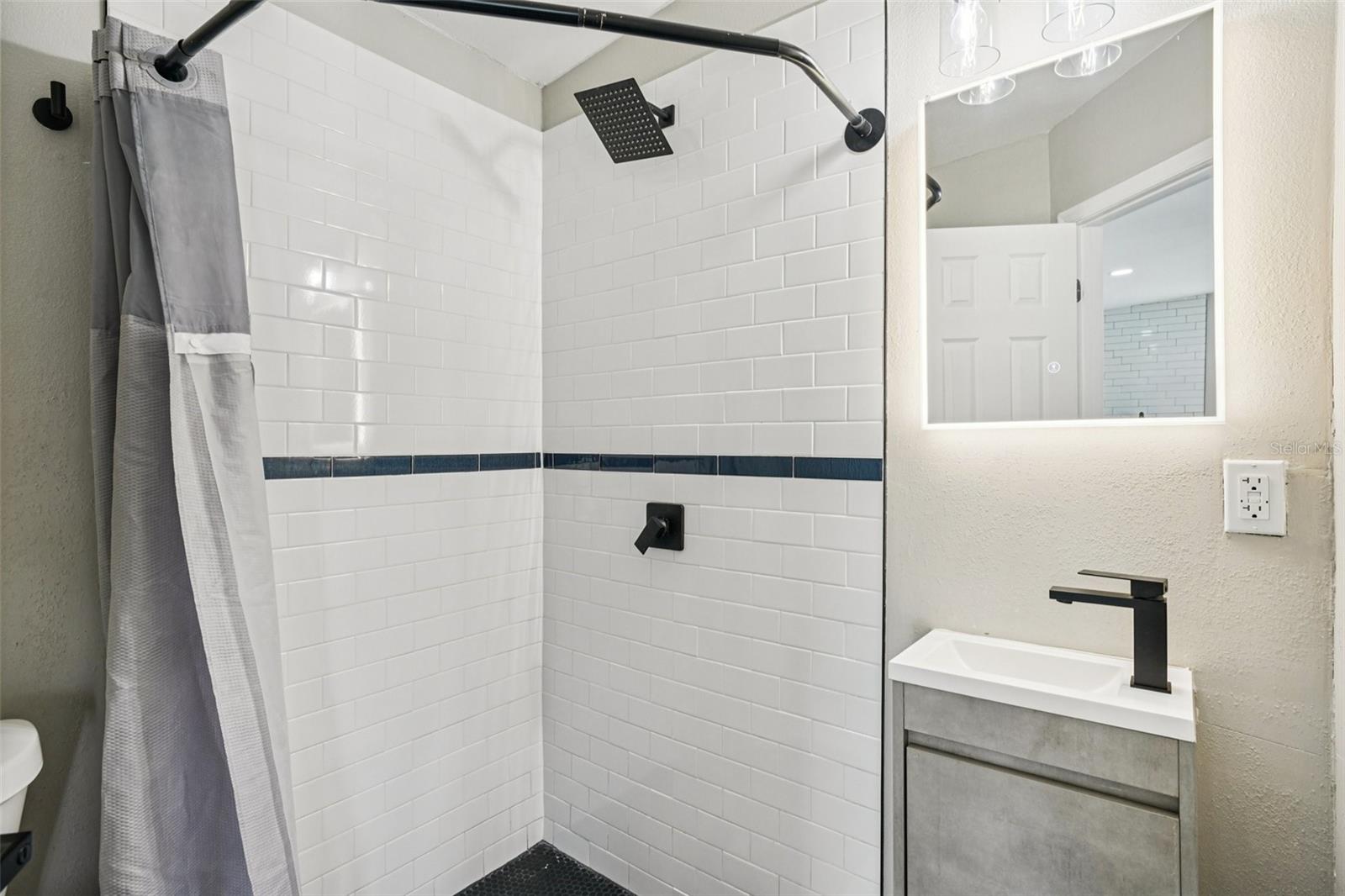 Image 44 of 68 For 1706 Jean. Street