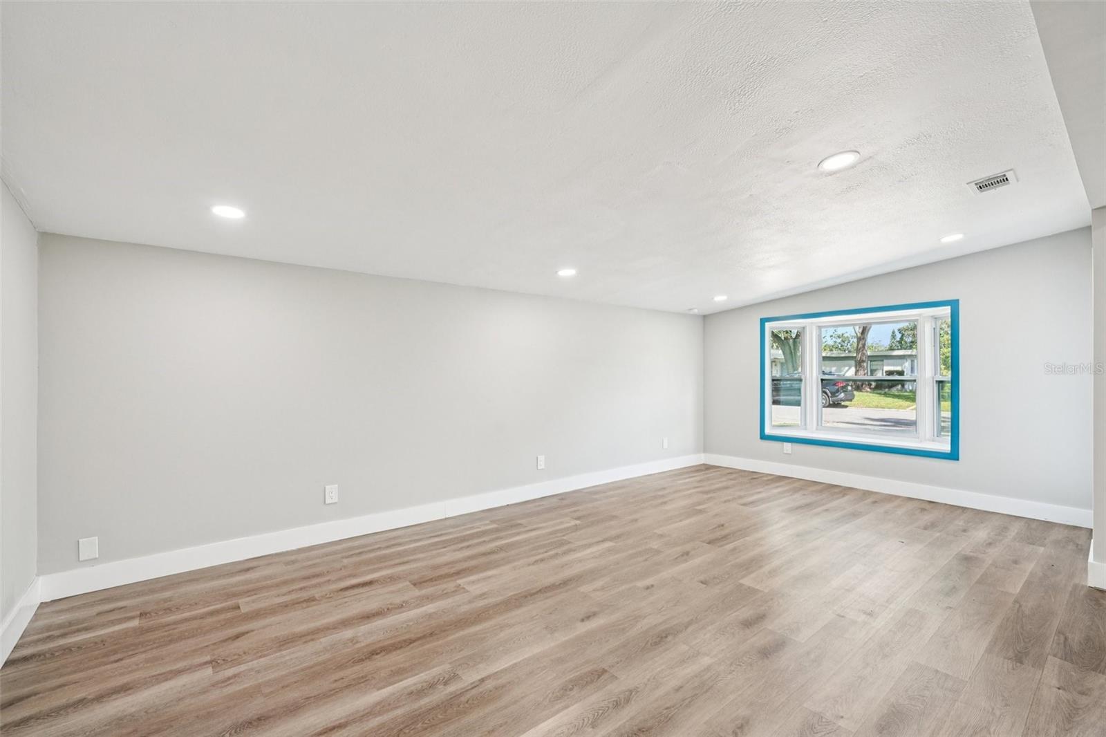 Image 5 of 68 For 1706 Jean. Street