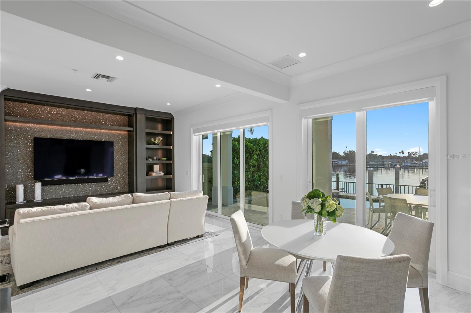 Image 23 of 91 For 1037 Royal Pass Road