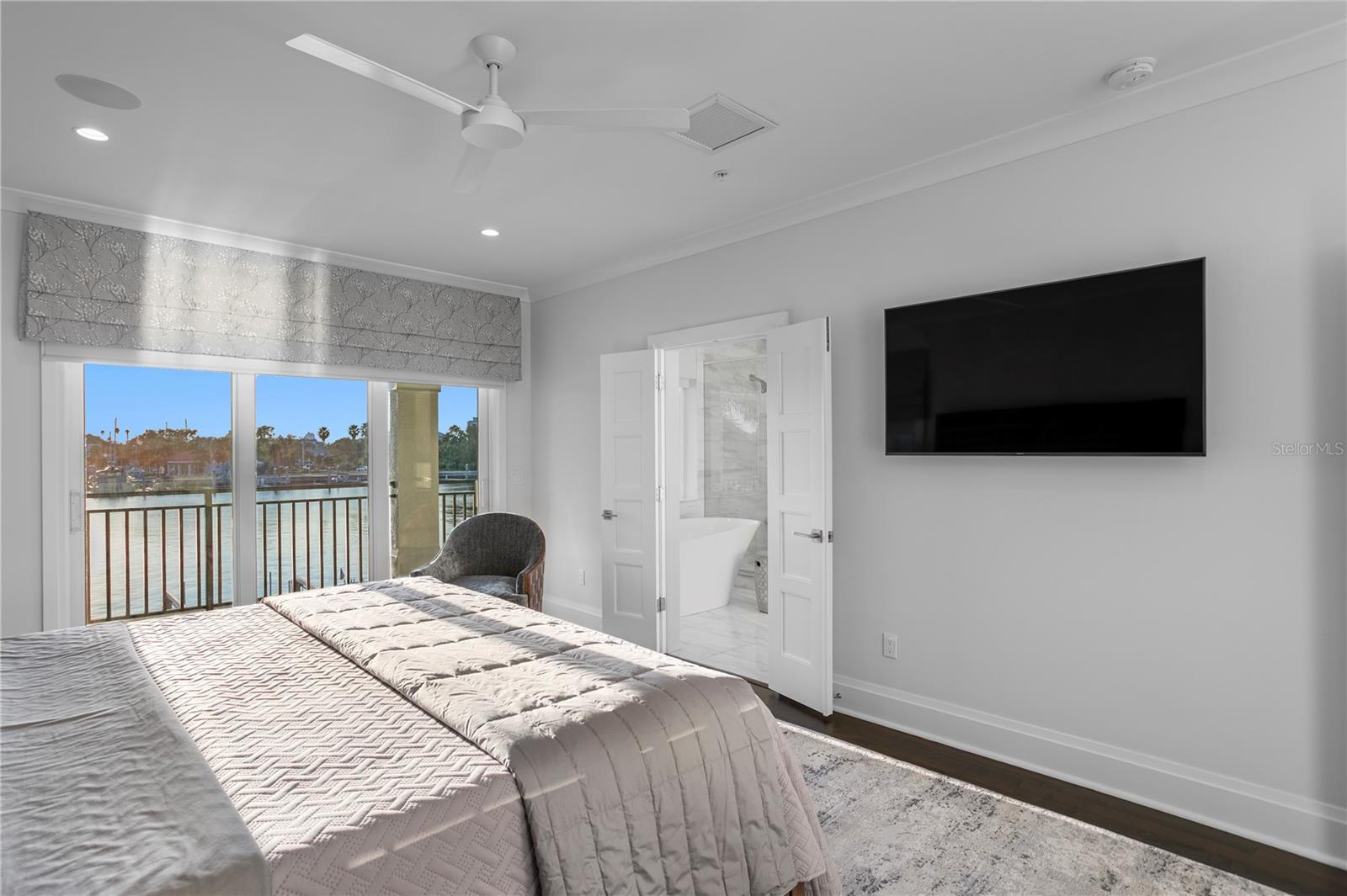 Image 52 of 91 For 1037 Royal Pass Road