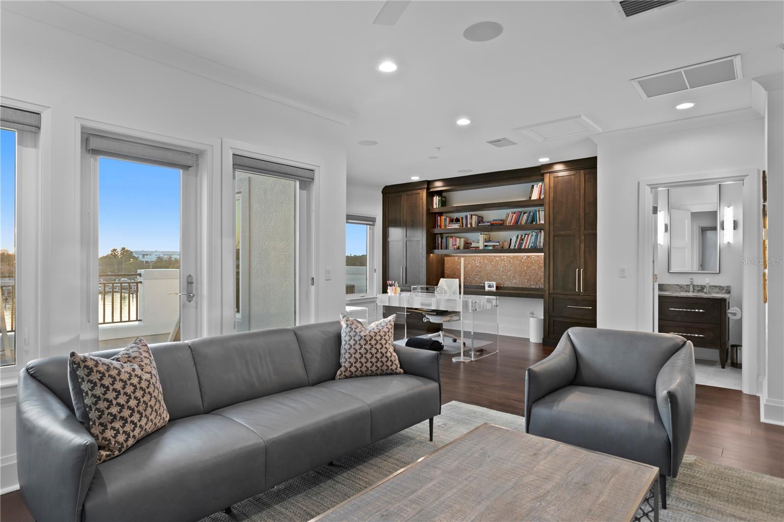 Image 73 of 91 For 1037 Royal Pass Road