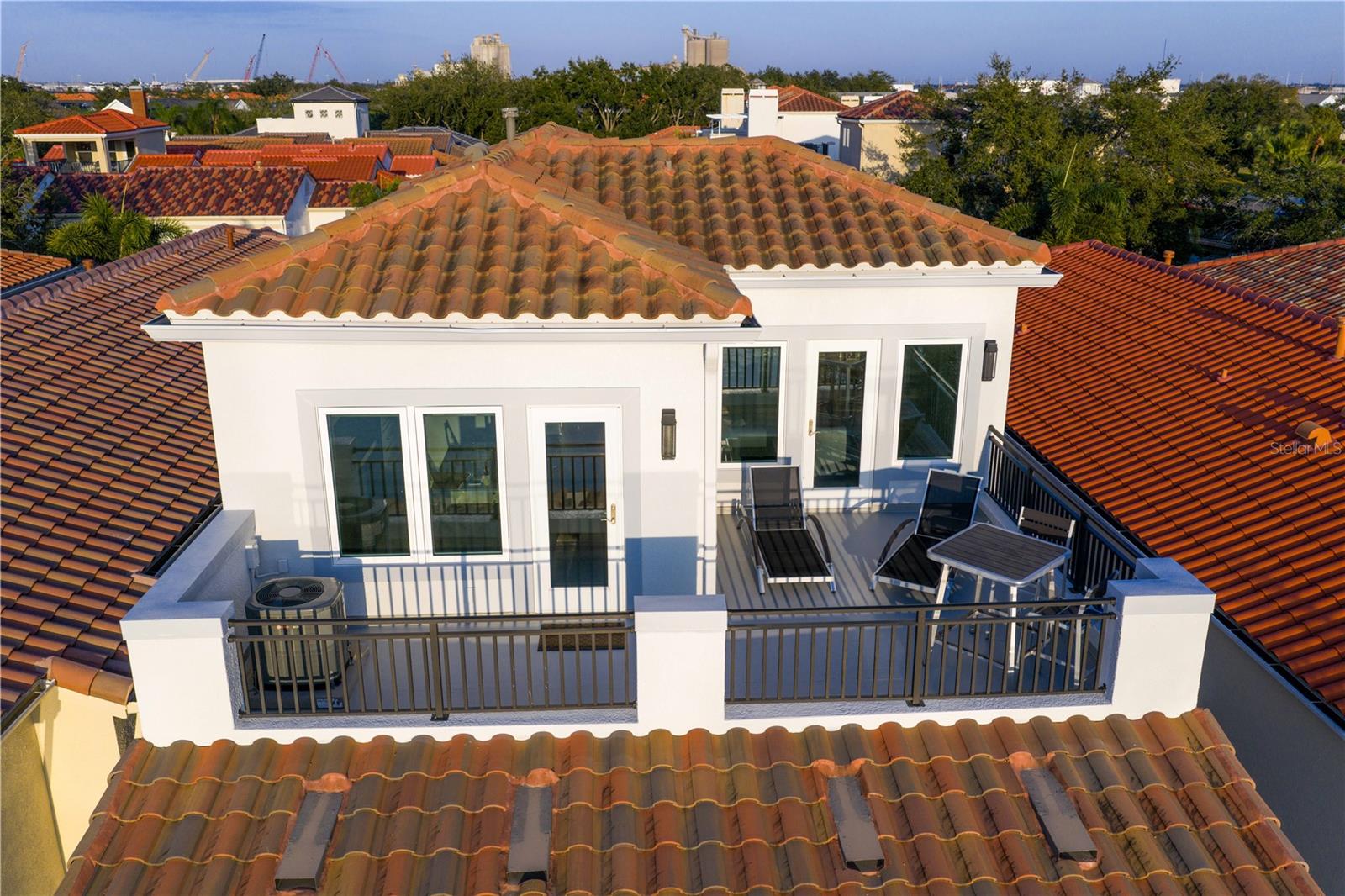 Image 81 of 91 For 1037 Royal Pass Road