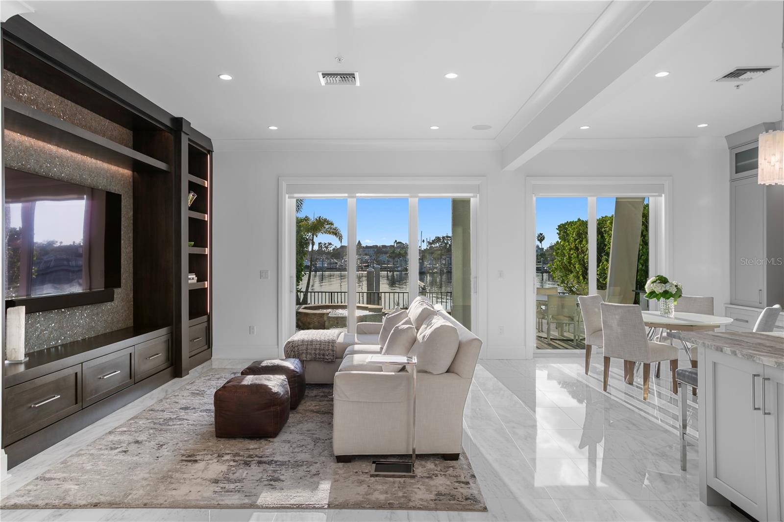 Image 9 of 91 For 1037 Royal Pass Road