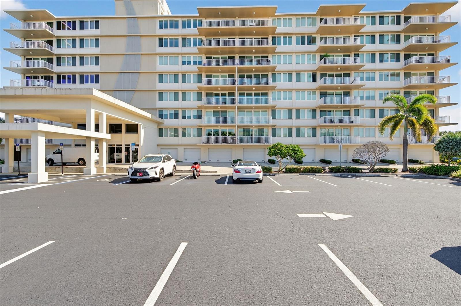 Details for 223 Island Way 6d, CLEARWATER BEACH, FL 33767