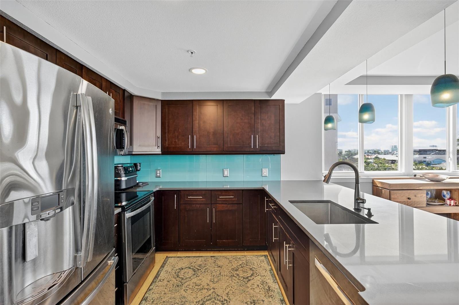 Image 10 of 92 For 223 Island Way 6d