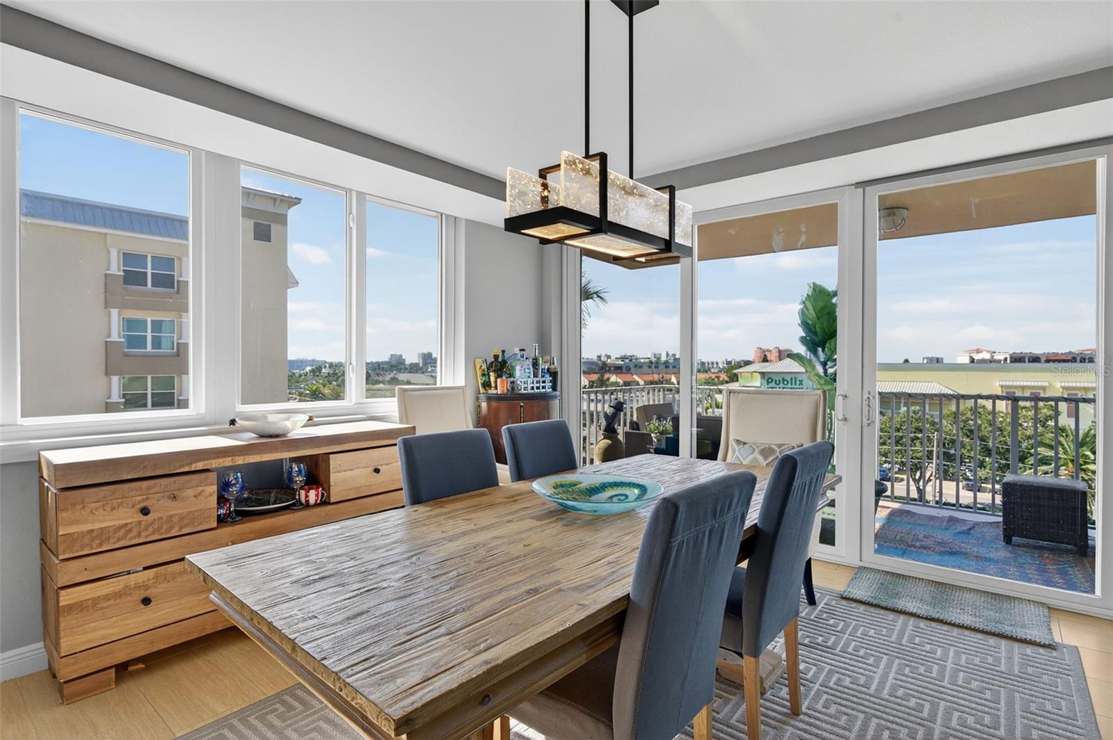 Image 11 of 92 For 223 Island Way 6d