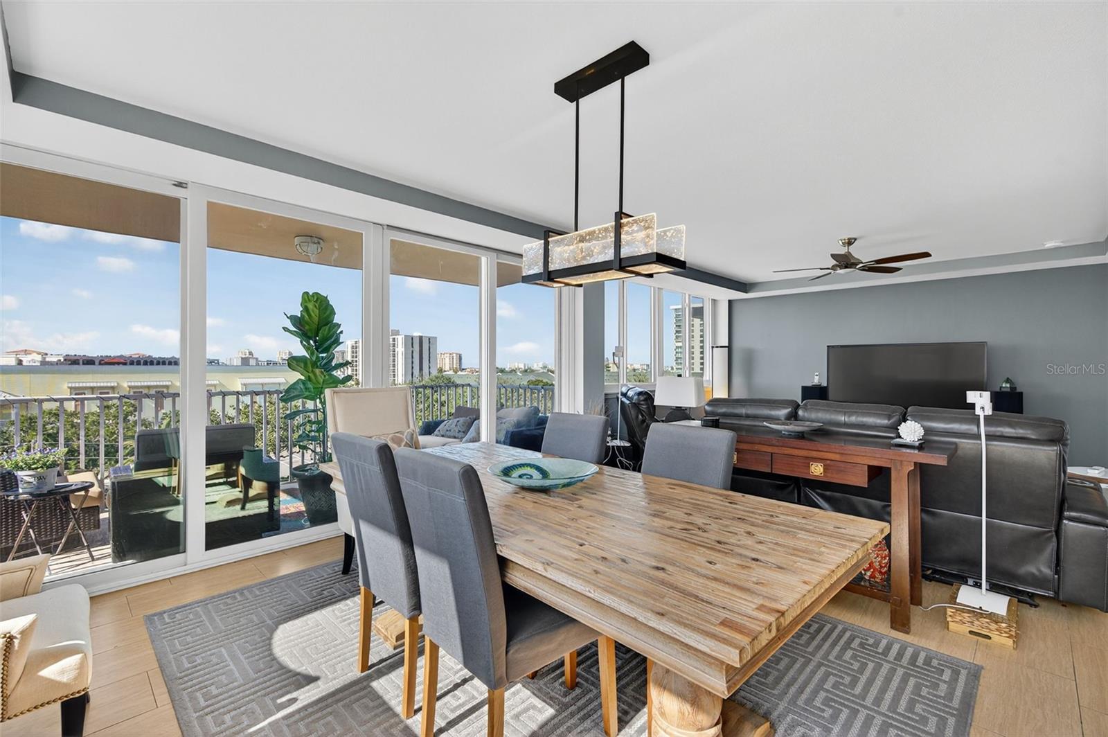 Image 12 of 92 For 223 Island Way 6d