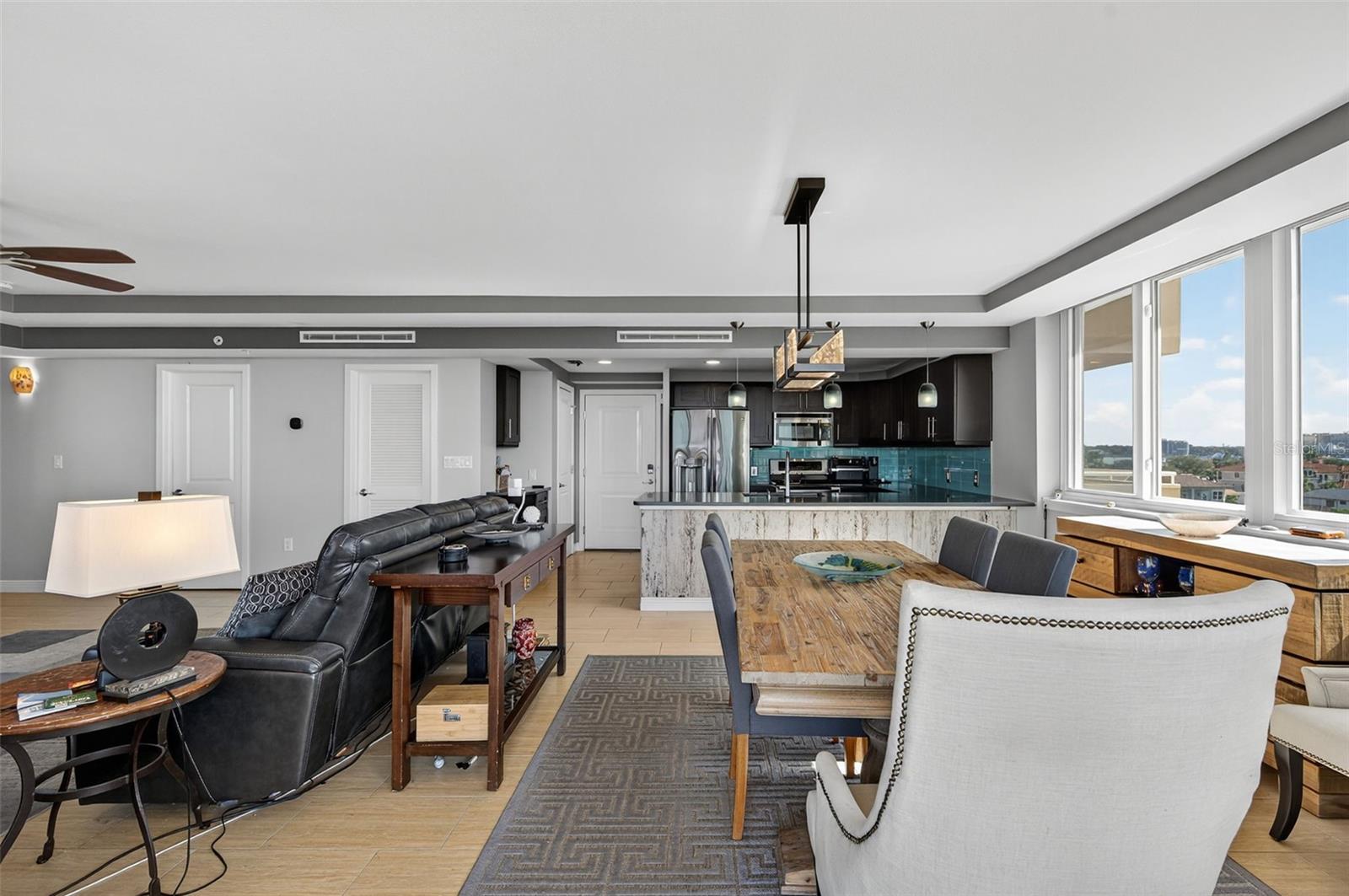 Image 19 of 92 For 223 Island Way 6d